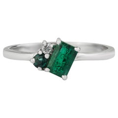 Silvorra Minimalist Mixed Cut Emerald & Diamond Cluster Ring in Sterling Silver