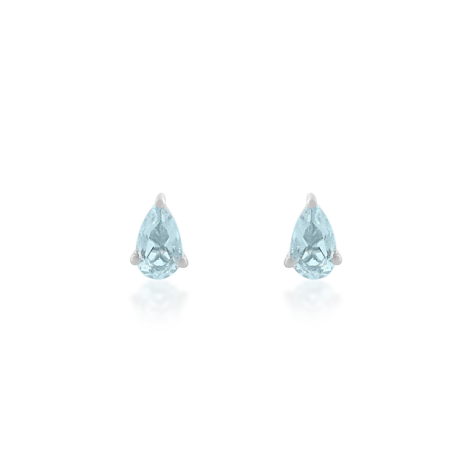 Silvorra Modern Pear Cut Aquamarine Solitaire Stud Ears en argent Sterling en vente