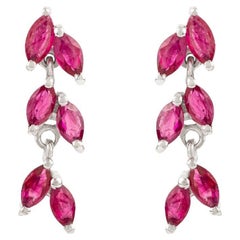 Silvorra Modern Pink Zircon Leaf-Motif Dangle Earrings in 925 Silver for Women