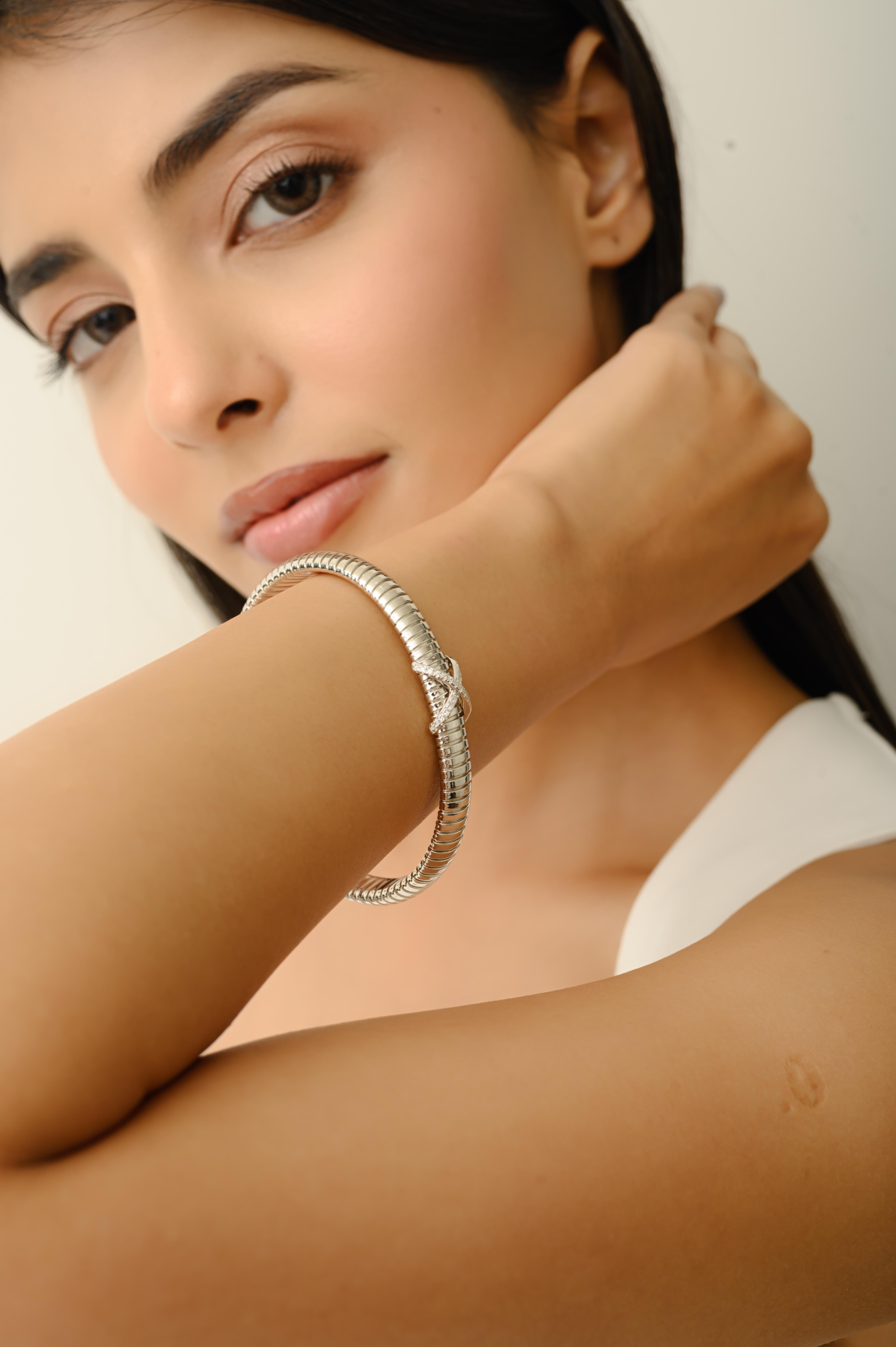 Bracciale Modernista X Motif Tubogas in argento 925 con zirconi bianchi di Silvorra in vendita 1