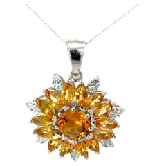 Ciondolo a forma di fiore con citrino naturale e zirconi in argento 925 Silvorra