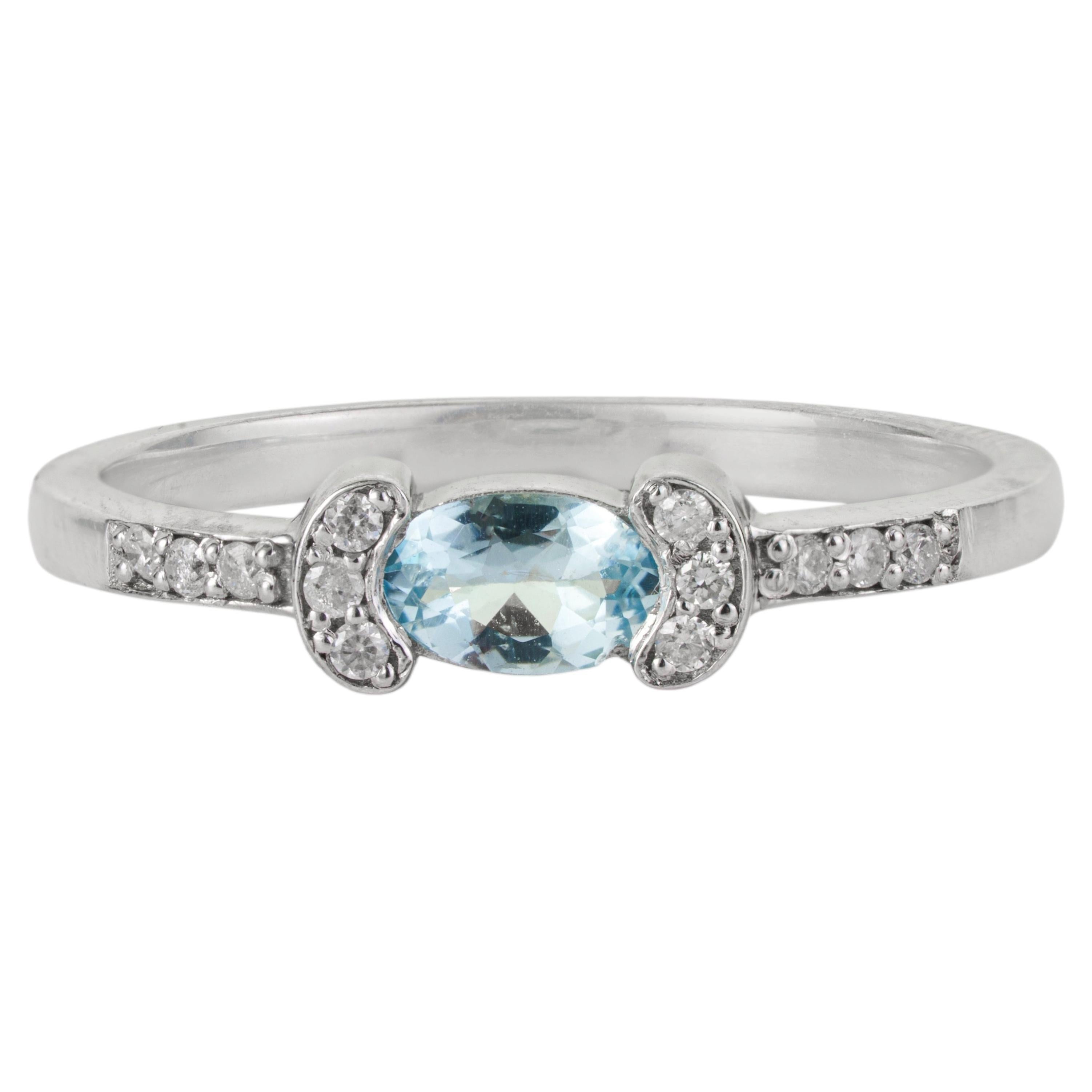 Silvorra Natural Oval Aquamarine Diamond Solitaire Ring in 925 Sterling Silver
