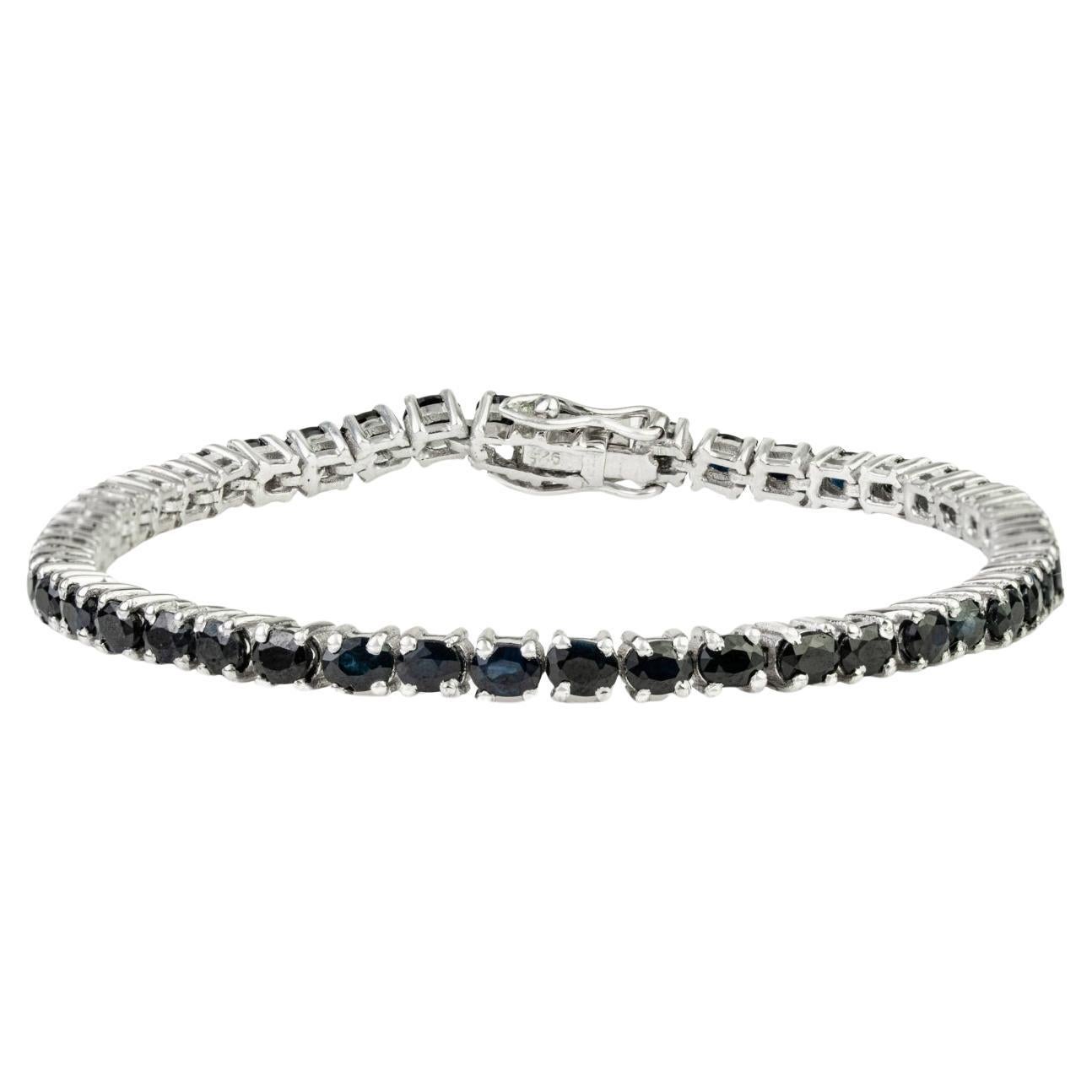 Silvorra Oval Blue Sapphire Continuous Line Bracelet in Solid Silver for Women For Sale