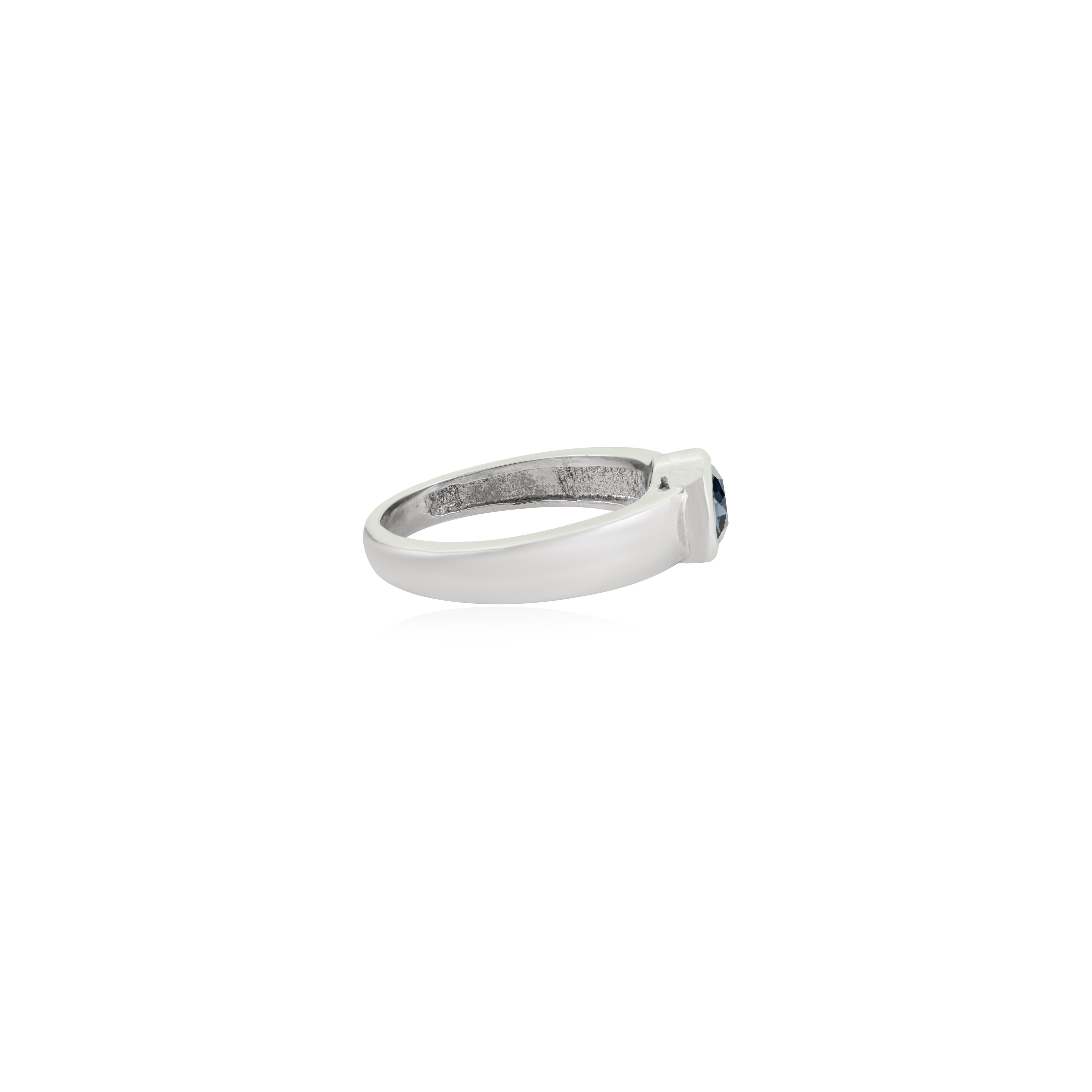 in vendita:  Anello Signet Silvorra Oval Cut 1,5 carati Natural London Blue Topaz Argento 925 5