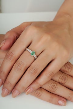 Silvorra Oval Cut Emerald and Diamond Promise Ring in 925 Silver Gift for her
