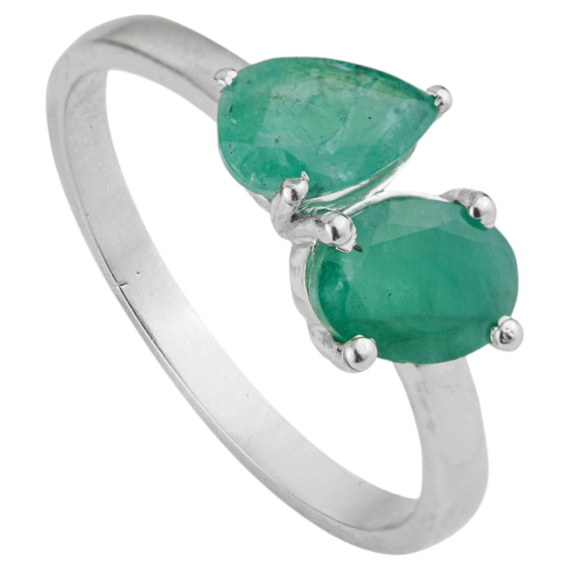 For Sale:  Silvorra Pear and Oval Emerald Toi et Moi Ring in 925 Silver Modern Fine Jewelry
