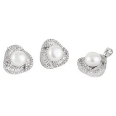 Silvorra Pearl & Cubic Zirconia 925 Silver Heart Halo Pendant & Stud Earring Set
