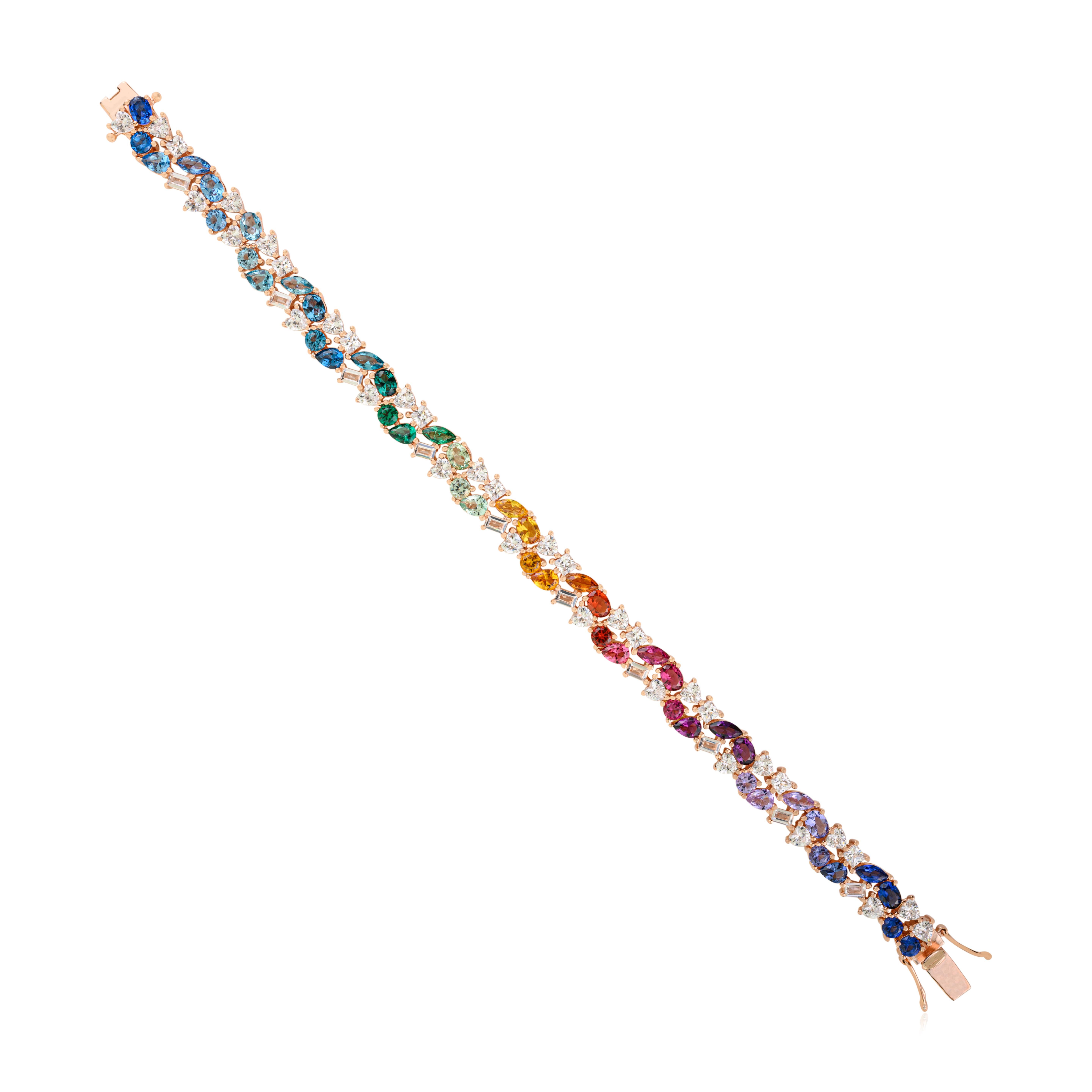 Questo squisito braccialetto tennis di Silvorra è realizzato a mano in vero argento 925 con una radiosa placcatura in oro rosa. Presenta uno spettro abbagliante di pietre di zirconia cubica multicolore, splendidamente accentuate da pietre bianche