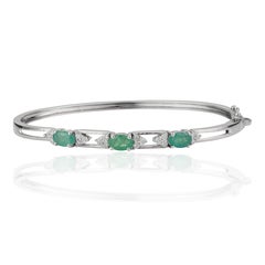 Silvorra Drei Stein 1,67ct Oval Smaragd & Diamant Armreif Armband in 925 Silber