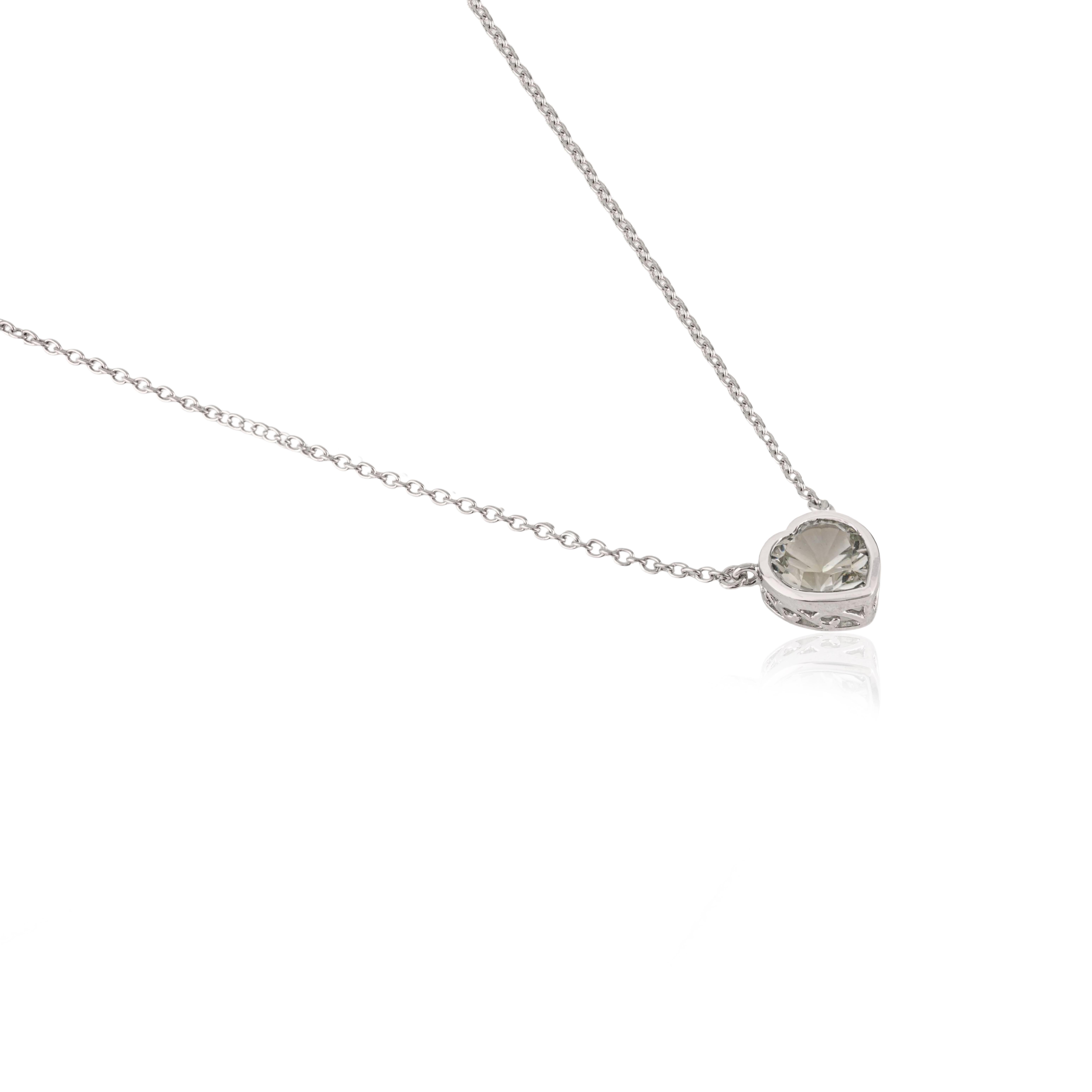 Art Déco Collana solitario di ametista verde a forma di cuore senza tempo di Silvorra in argento 925 in vendita