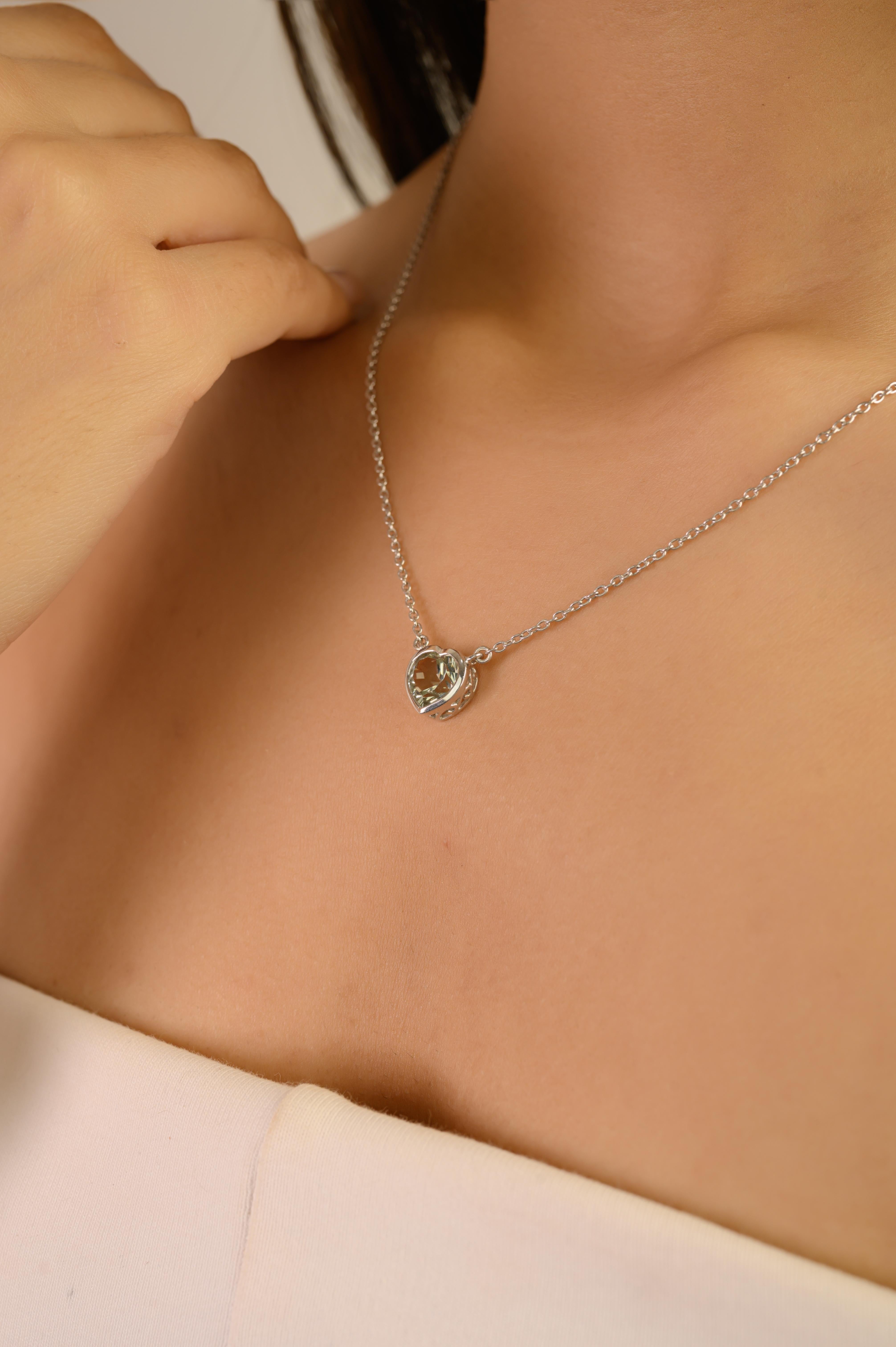 Cuore Collana solitario di ametista verde a forma di cuore senza tempo di Silvorra in argento 925 in vendita
