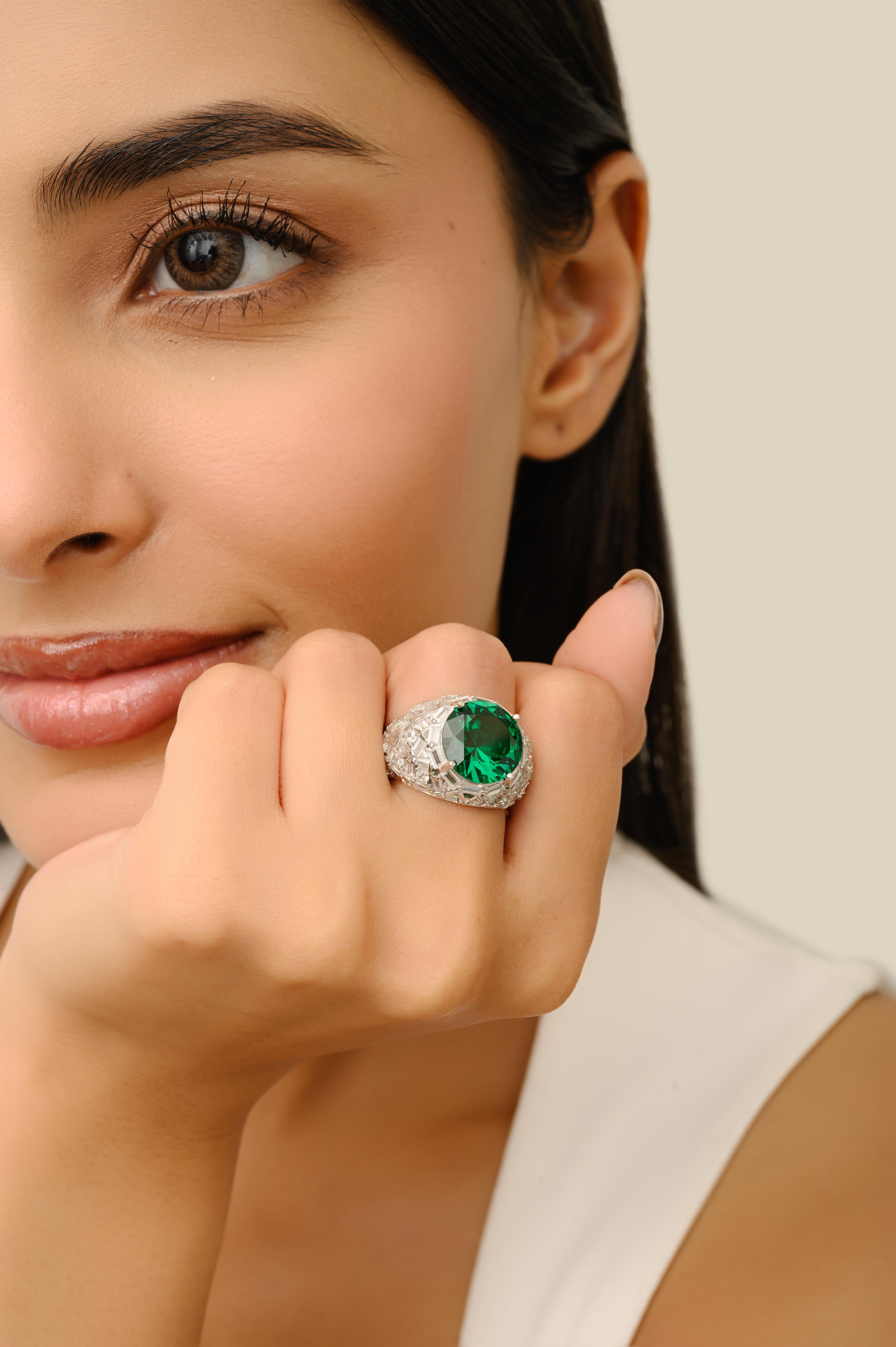 in vendita:  Anello da cocktail in argento 925 con cubic zirconia verde e bianca di ispirazione vintage di Silvorra 8