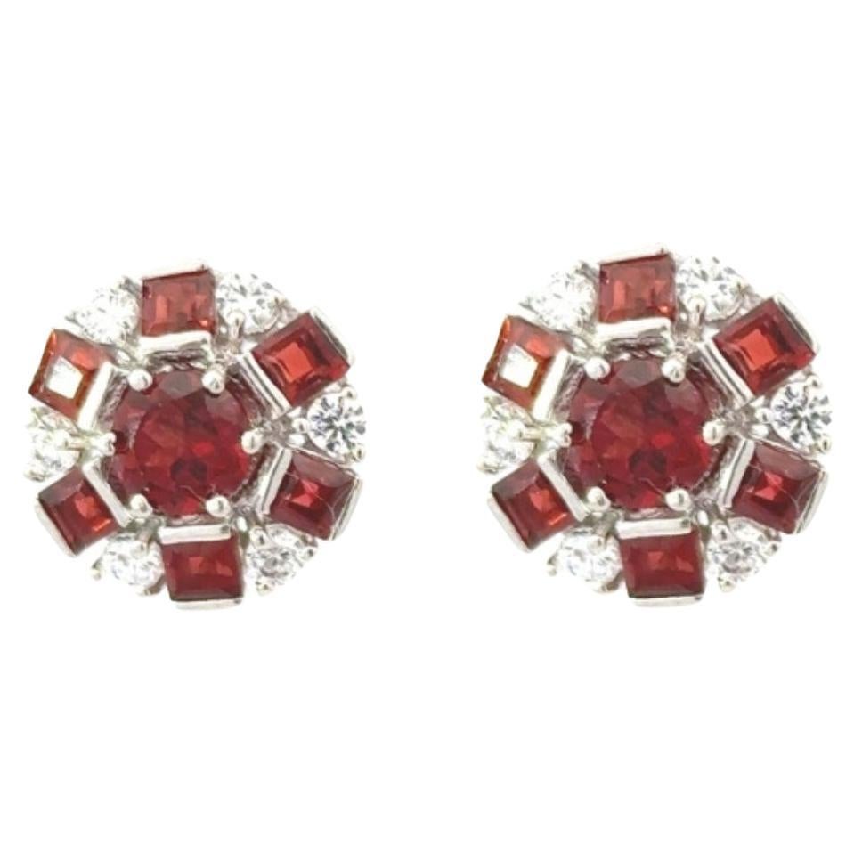 Orecchini a grappolo con granato in argento 925 di ispirazione vintage di Silvorra