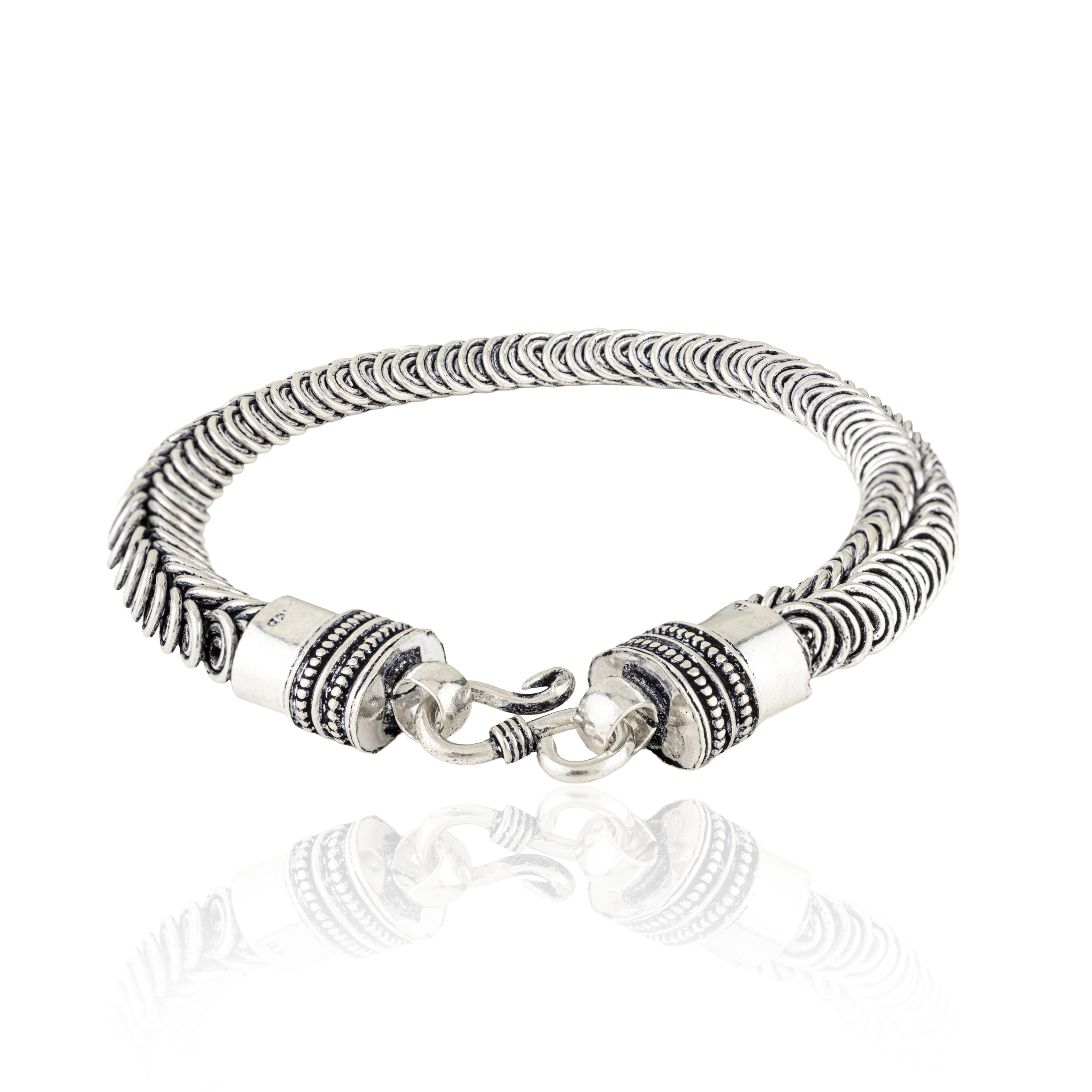 Women's or Men's Silvorra Vintage Inspired Twisted Rope Antique Bracelet in 925 Sterling Silver For Sale
