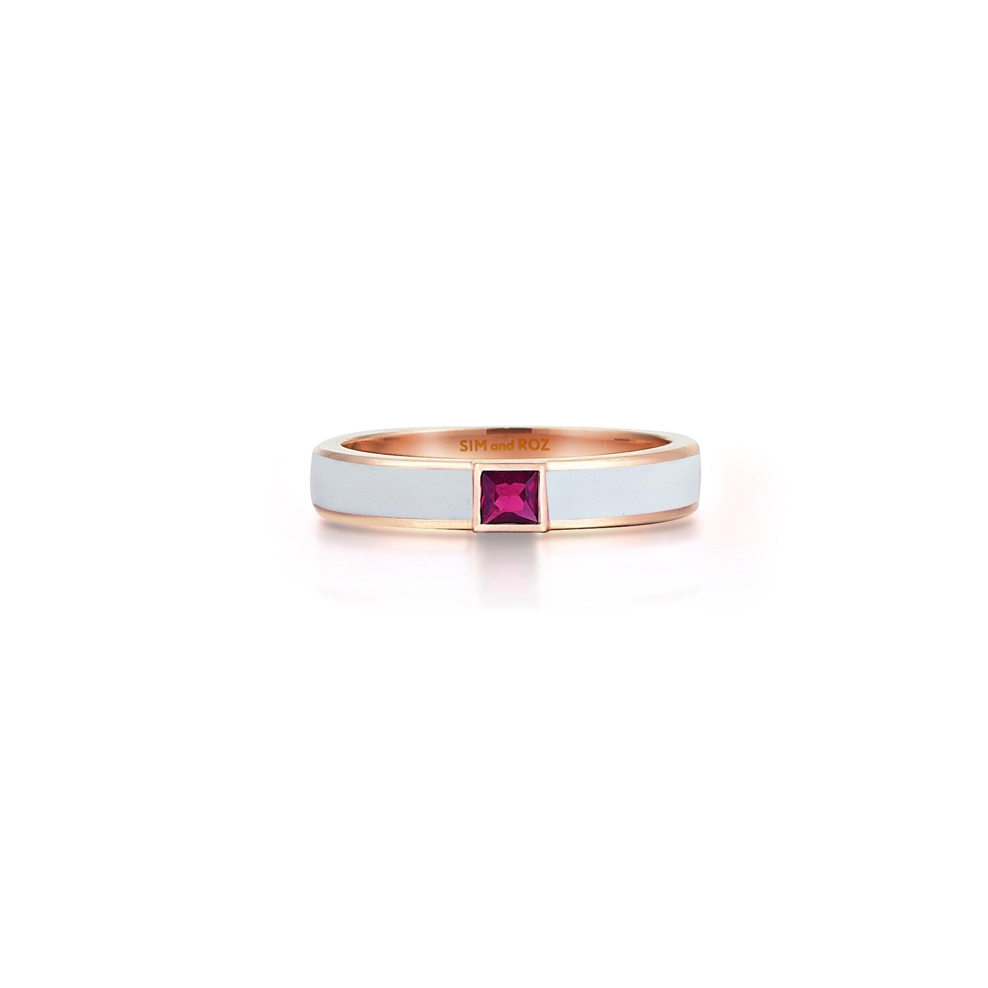 For Sale:  Sim and Roz 14K Gold White Enamel Ring with 0.16 Carat Princess Cut Ruby 2