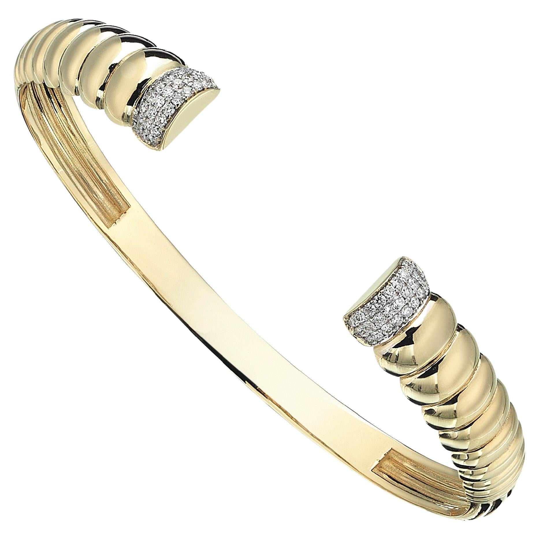 Sim and Roz 18K Yellow Gold Cuff with 0.61 Carats Round Cut Diamonds For Sale