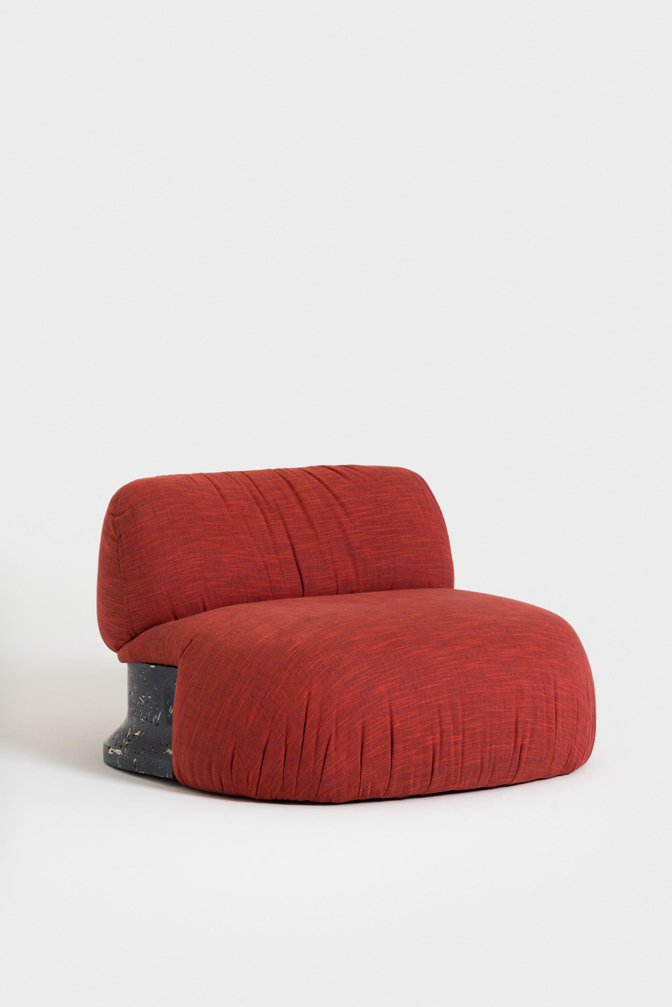 Sima armchair by Andrea Steidl in agglomerates in blu resin with hemp fiber In Excellent Condition For Sale In Milano, Lombardia