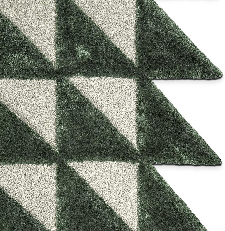 Simba Rug in Hand-Tufted Wool and Botanical Silk For Sale at 1stDibs