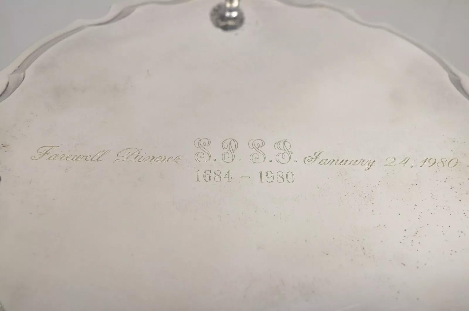 Simeon Soumain Repro für MET Versilbertes Salvertablett von Gorham, graviert (Unbekannt) im Angebot