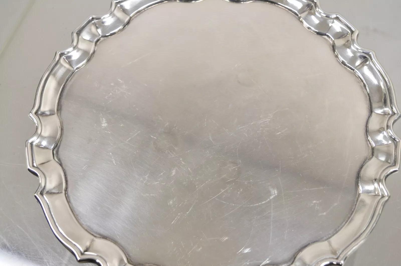 Simeon Soumain Repro für MET Versilbertes Salvertablett von Gorham, graviert im Angebot 2