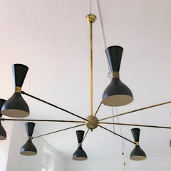 Simmetrico 8-Arm Brass Chandelier
