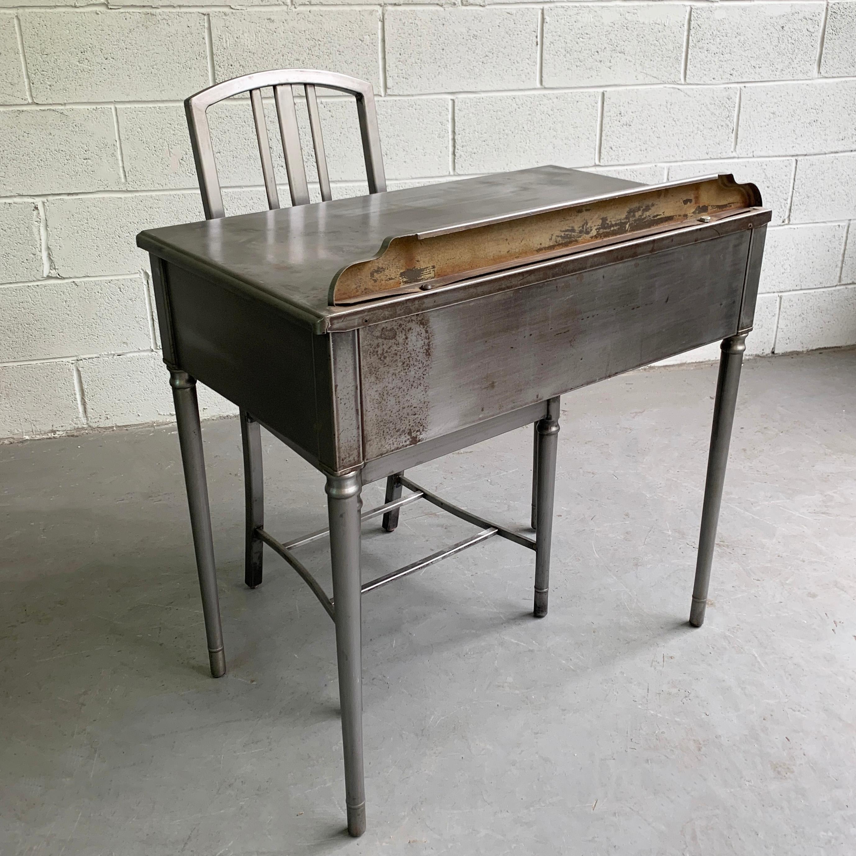 Simmons Brushed Steel Sheraton Series Desk Vanity Set For Sale 4