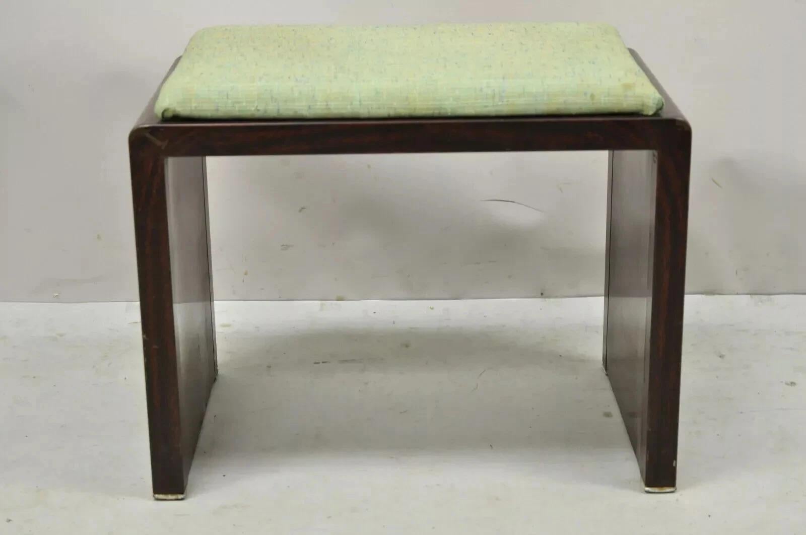 Vintage of Vintage Norman Bel Geddes, panca a cascata in acciaio e metallo di Norman Brown. L'articolo presenta una struttura in acciaio e metallo, finitura marrone con venature del legno, etichetta originale, linee pulite e moderniste, artigianato