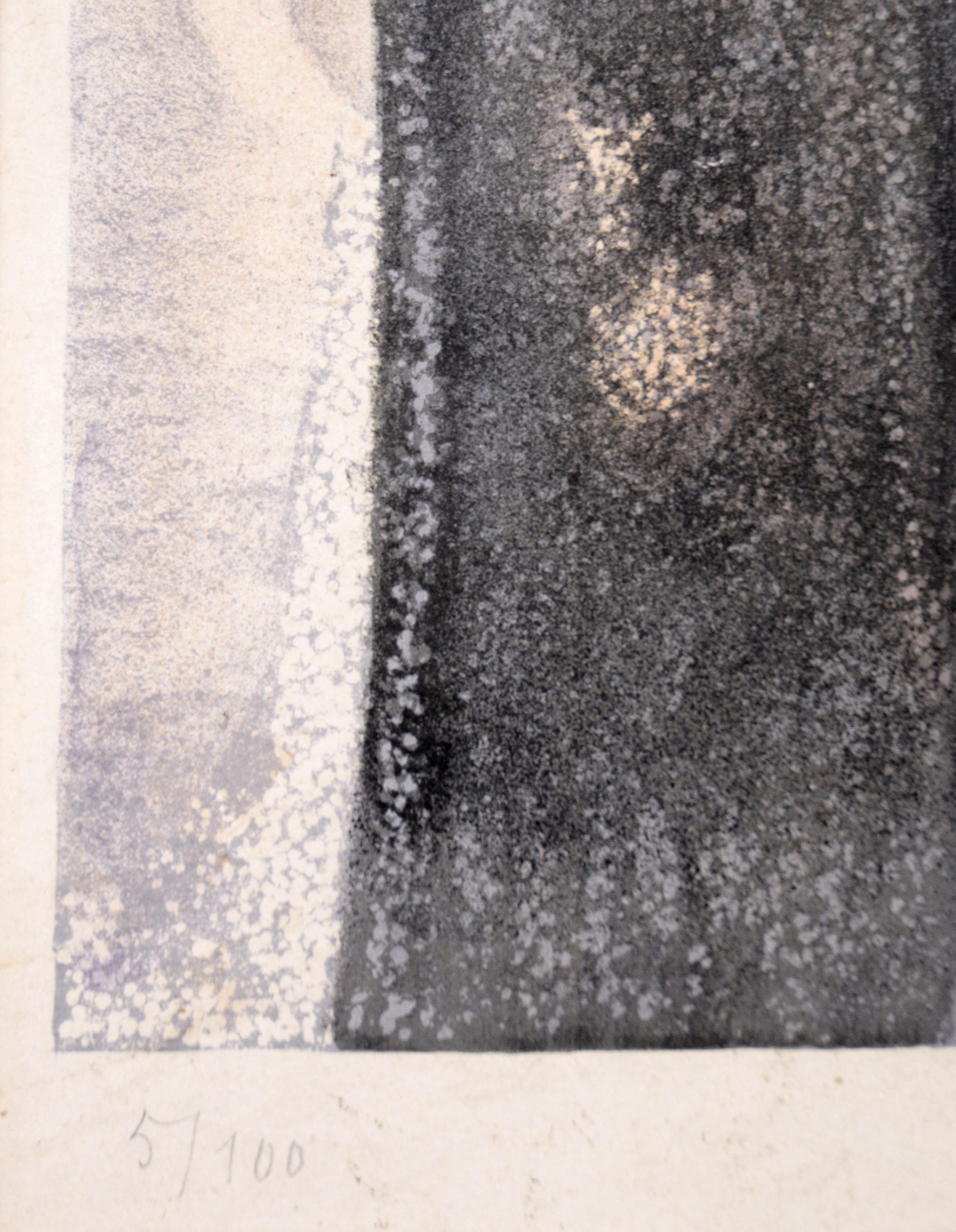 The Faceless, Unforgettable Three – Modernistische Farblithographie (5/100) im Angebot 2