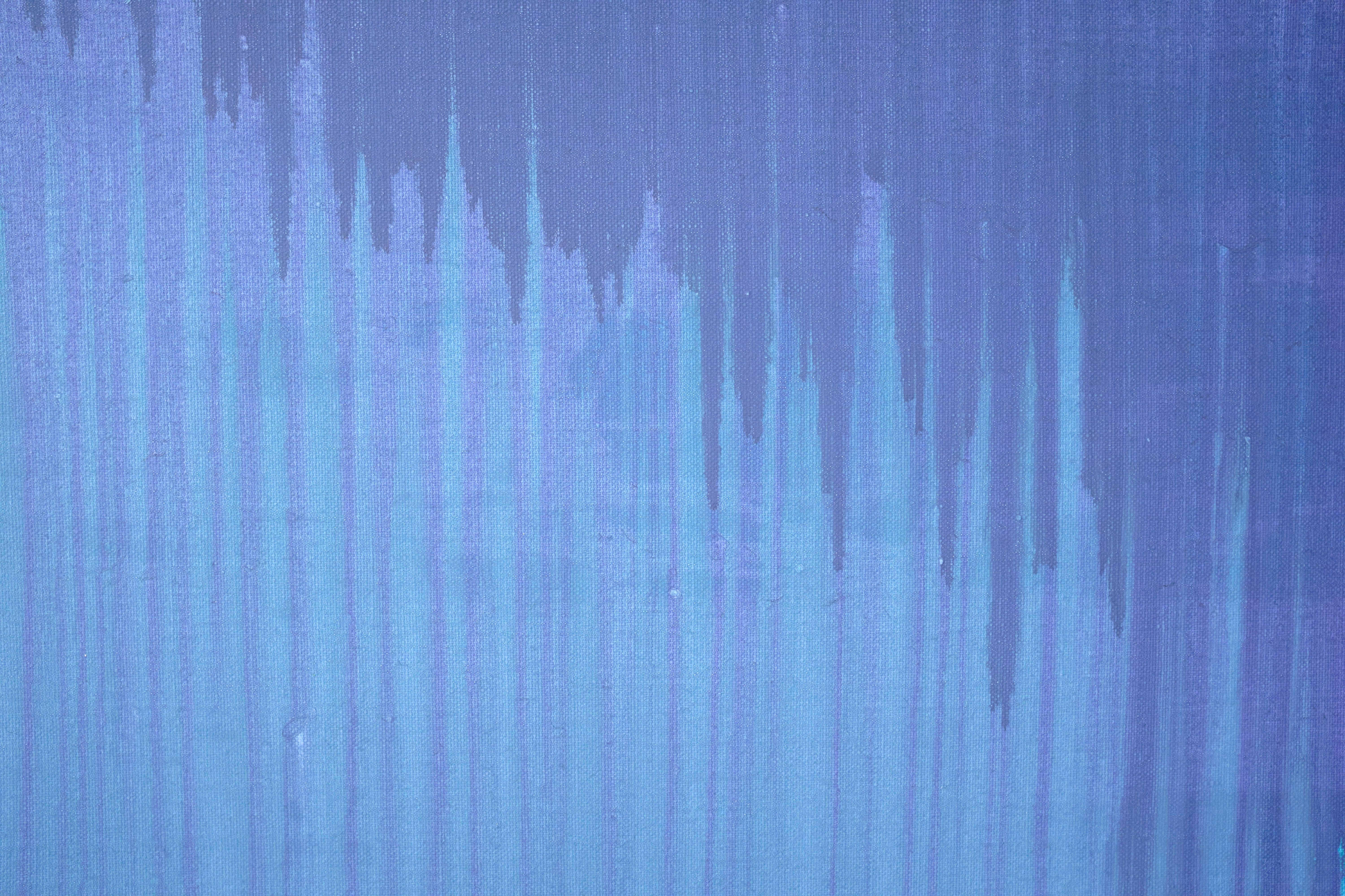 Arc violet sur bleu (Becoming Dizzy And Out Of Br, Peinture, Acrylique sur Toile - Bleu Abstract Painting par Simon Findlay