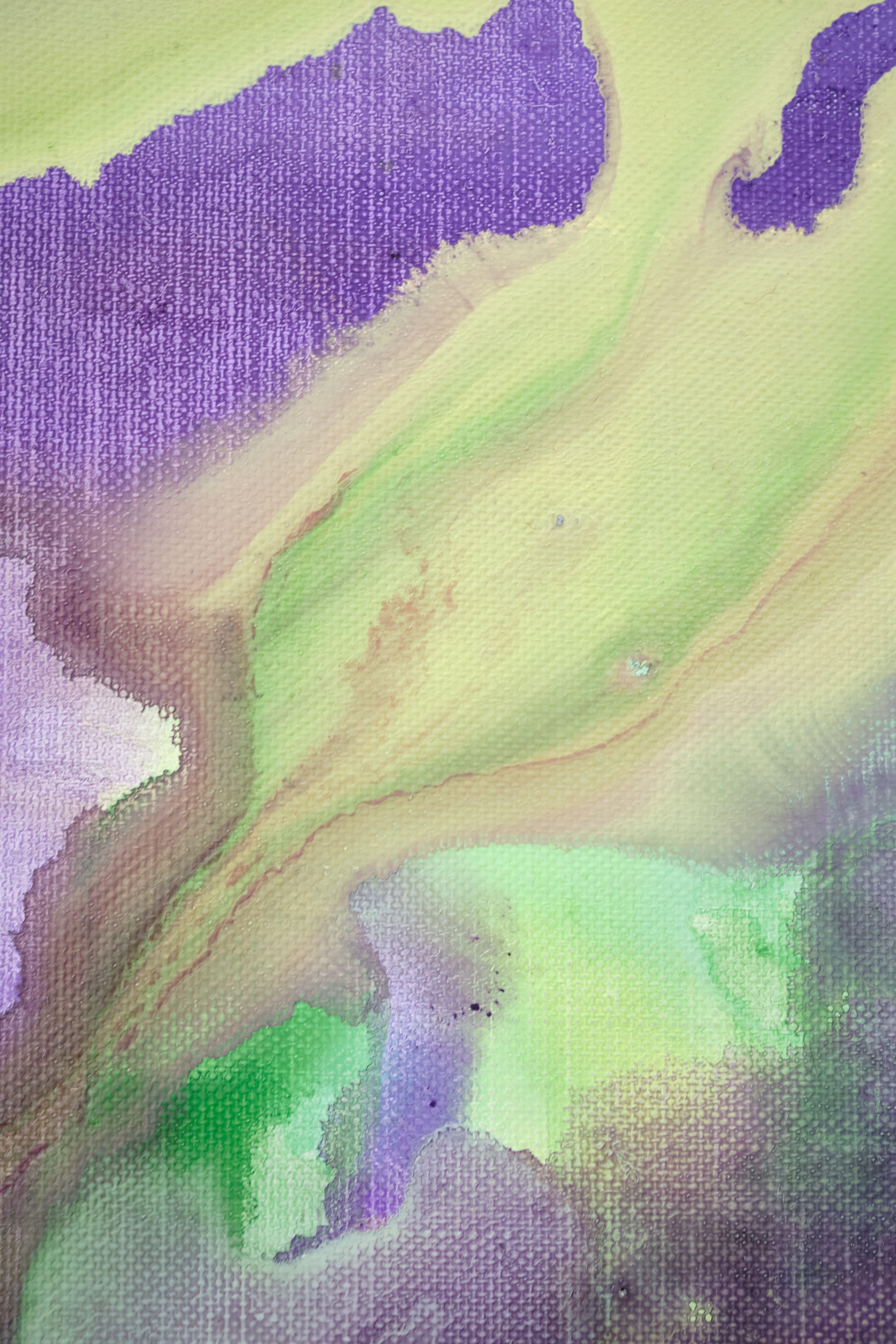 Galassia giallo porpora, Pittura, Acrilico su tela - Painting Astratto di Simon Findlay