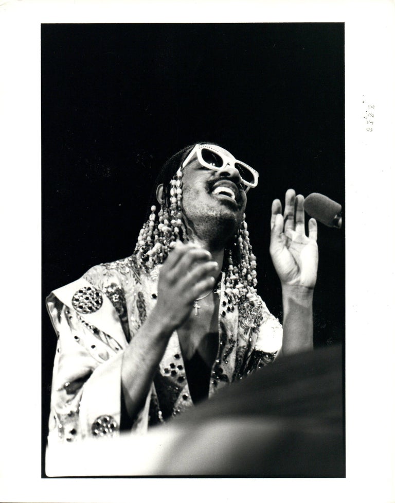 Simon Fowler Black and White Photograph - Stevie Wonder Singing Passionately Vintage Original Photograph