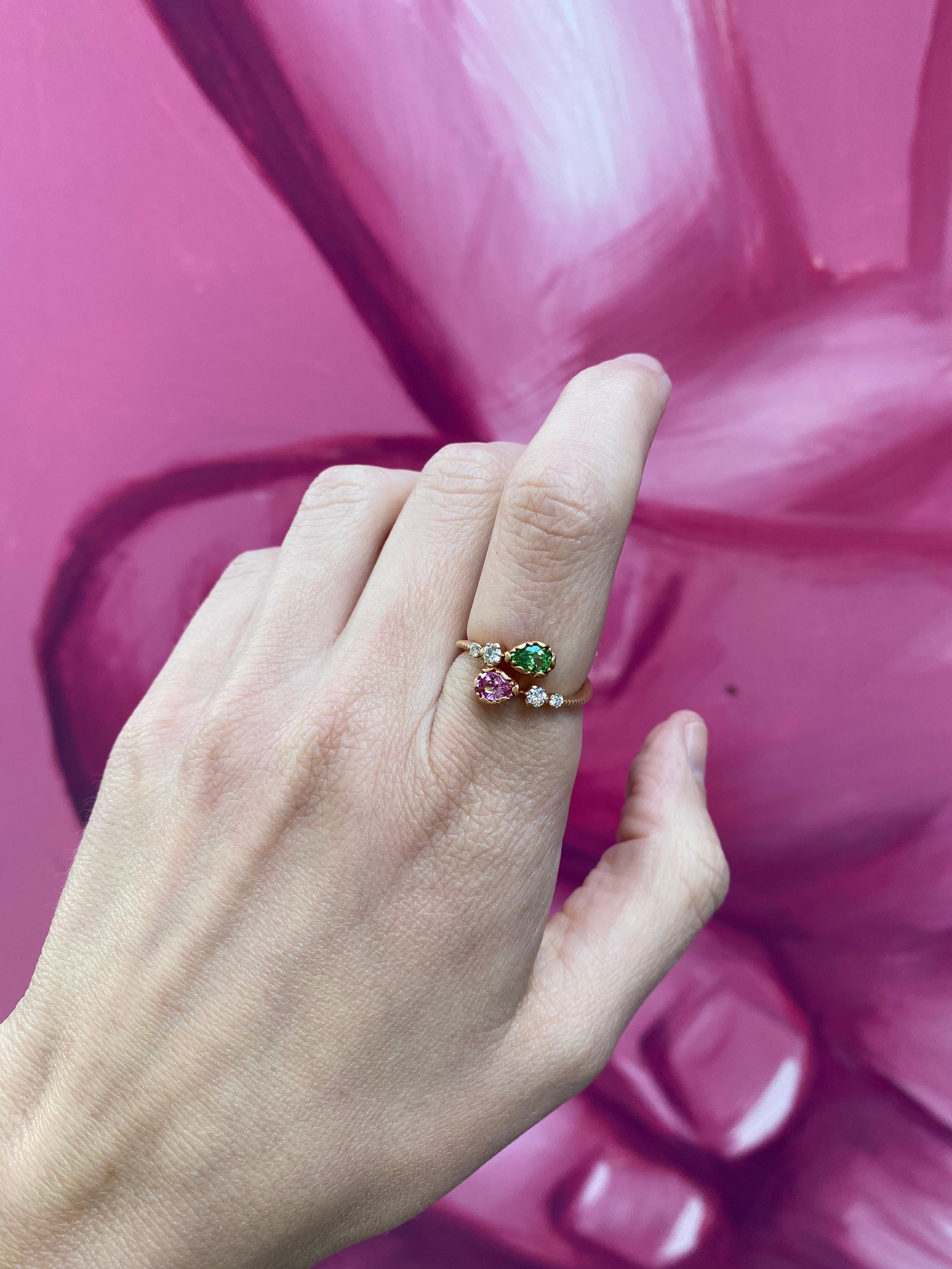 Simon G 0.72ct Pink Sapphire, 0.64ct Tsavorite & 0.27ctw Diamond Fashion Ring In New Condition For Sale In Houston, TX