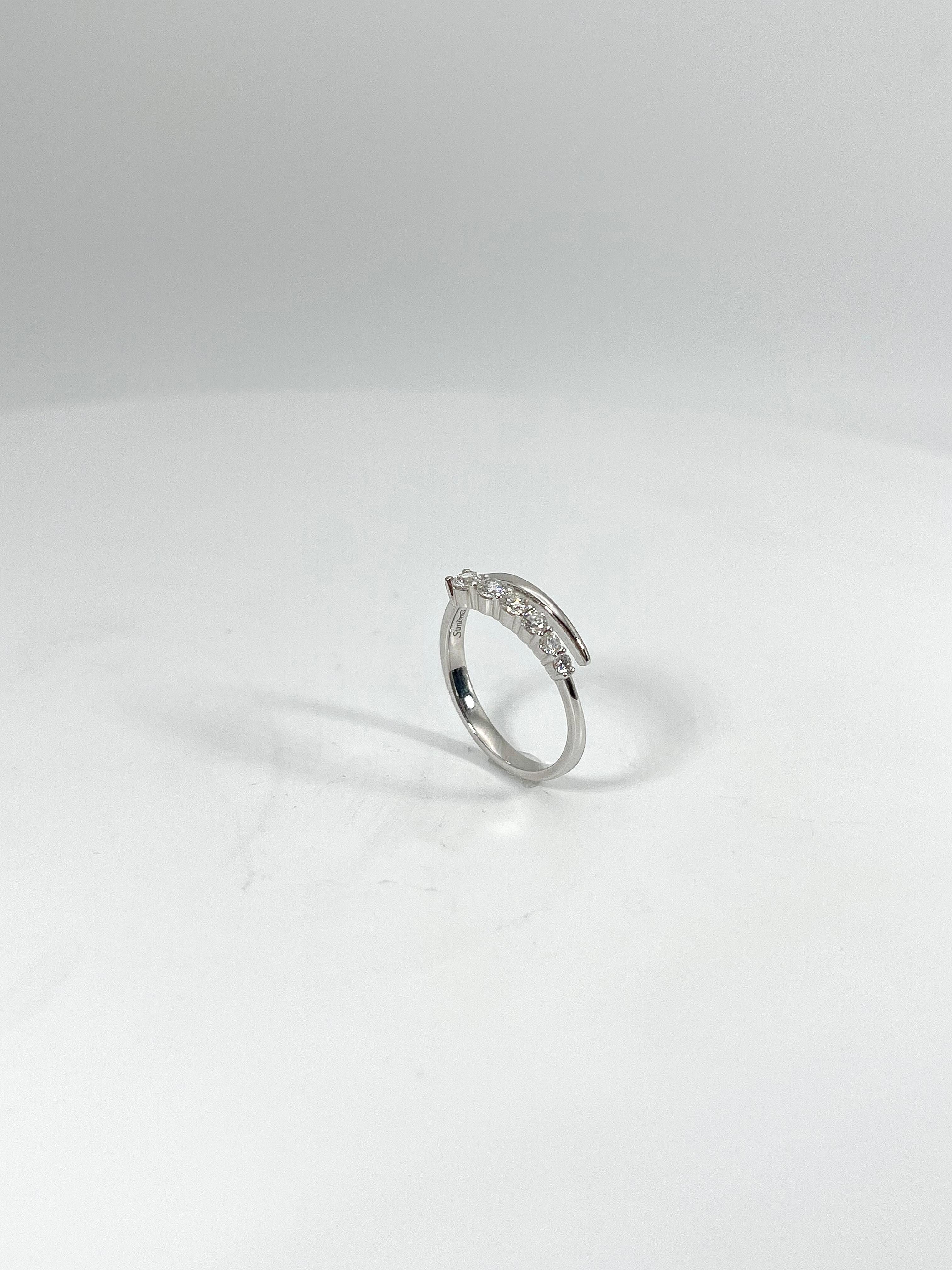 Round Cut Simon G 18K White Gold .36 CTW Diamond Crossover Ring For Sale