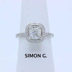 Simon G Halo Anillo de diamantes Pave Banda Cushion 1,31 quilates F VVS1 Platino