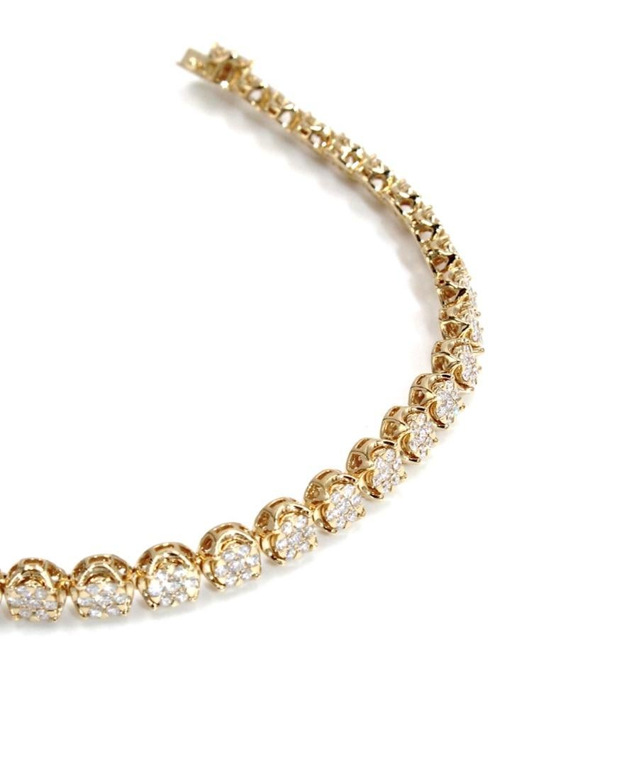 Contemporary Simon G. Lb2190 18K Yellow Gold Diamond Cluster Tennis Bracelet For Sale