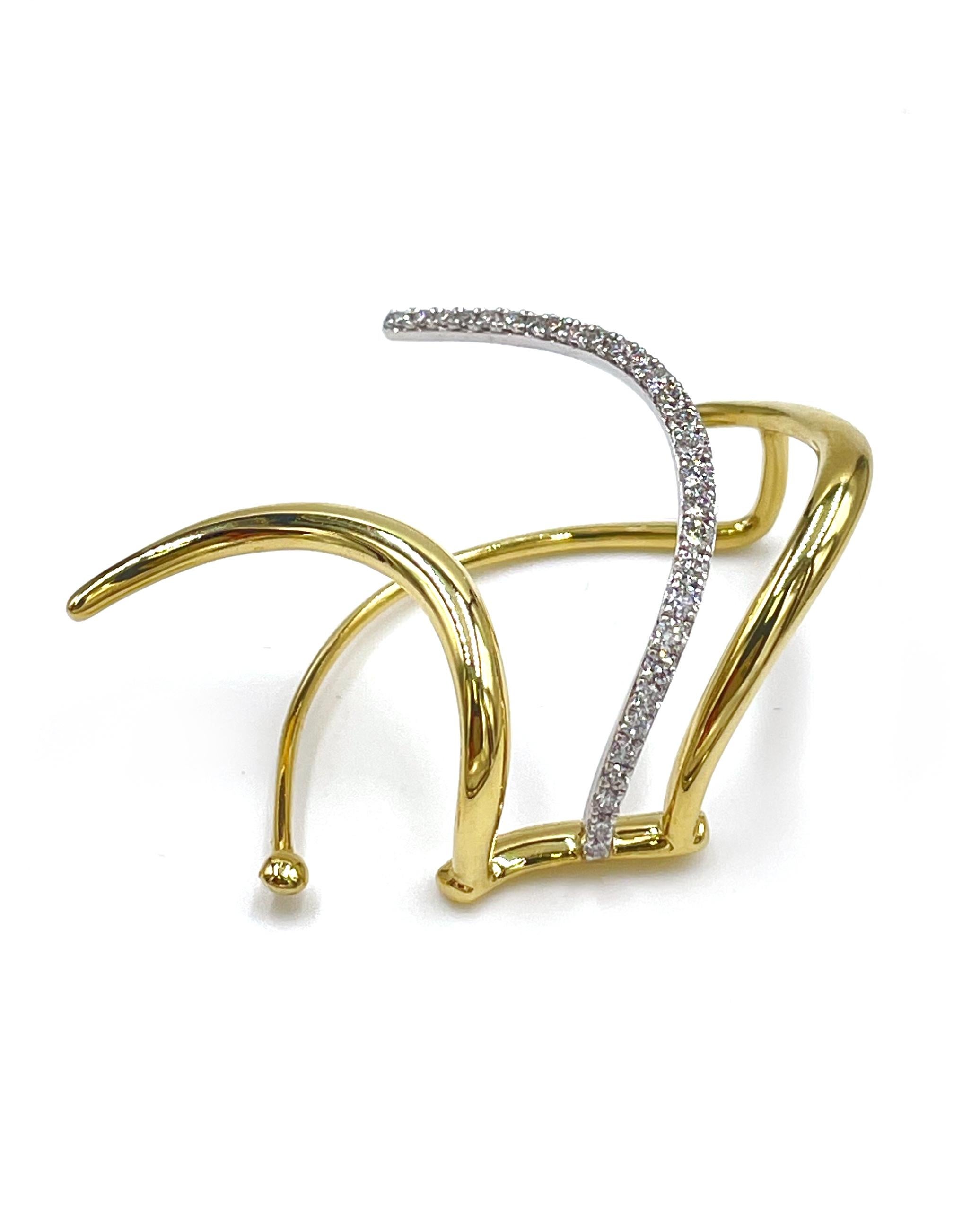 The perfect accessory to your earrings. Simon G. 18K yellow and white gold earring cuff with 30 round brilliant-cut diamonds 0.27 carat total weight. The cuff fits over one ear and does not go through a piercing. An elegant yet edgy compliment to