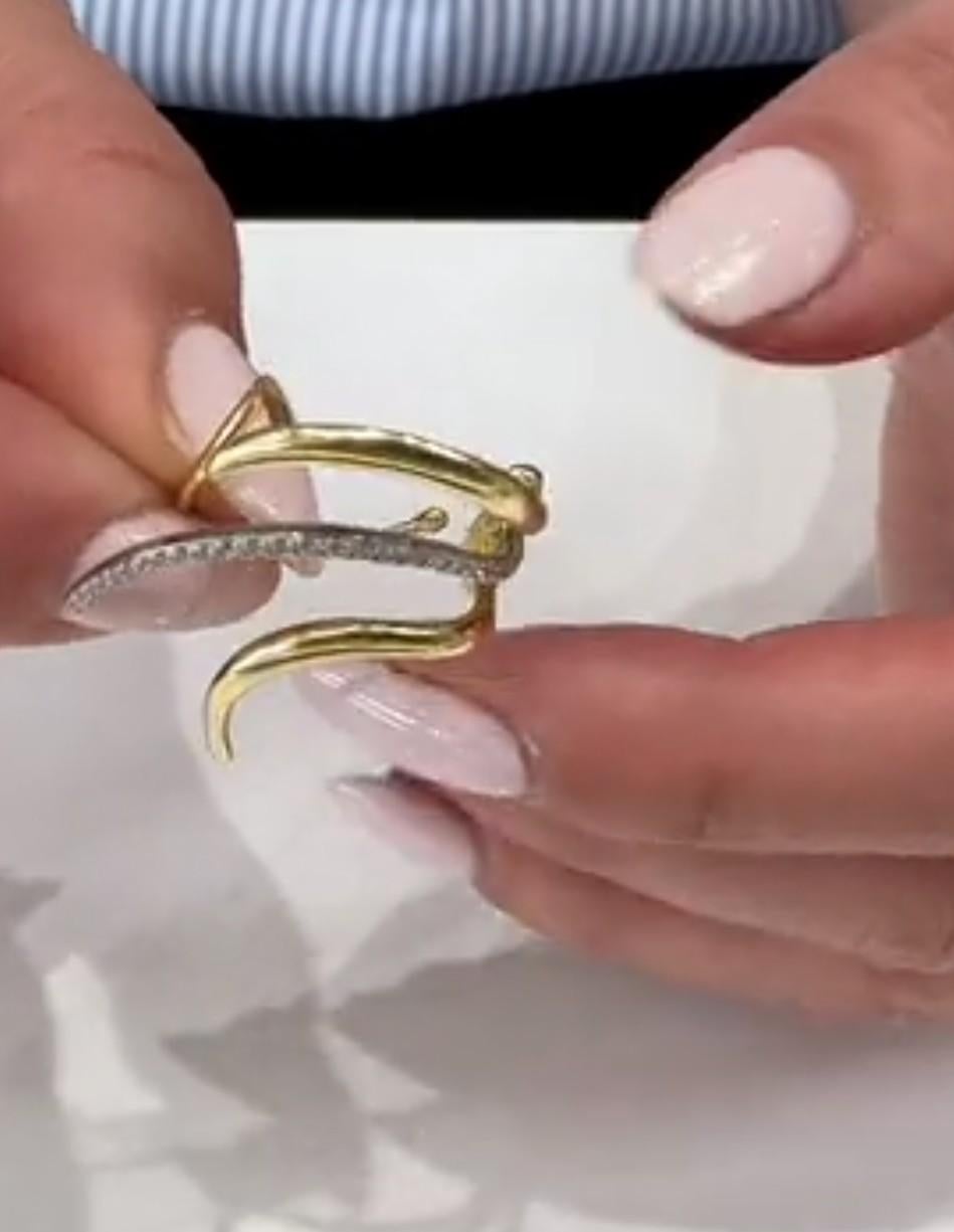 Simon G. LE2330 Pendiente brazalete de oro amarillo y blanco de 18 quilates en venta 2