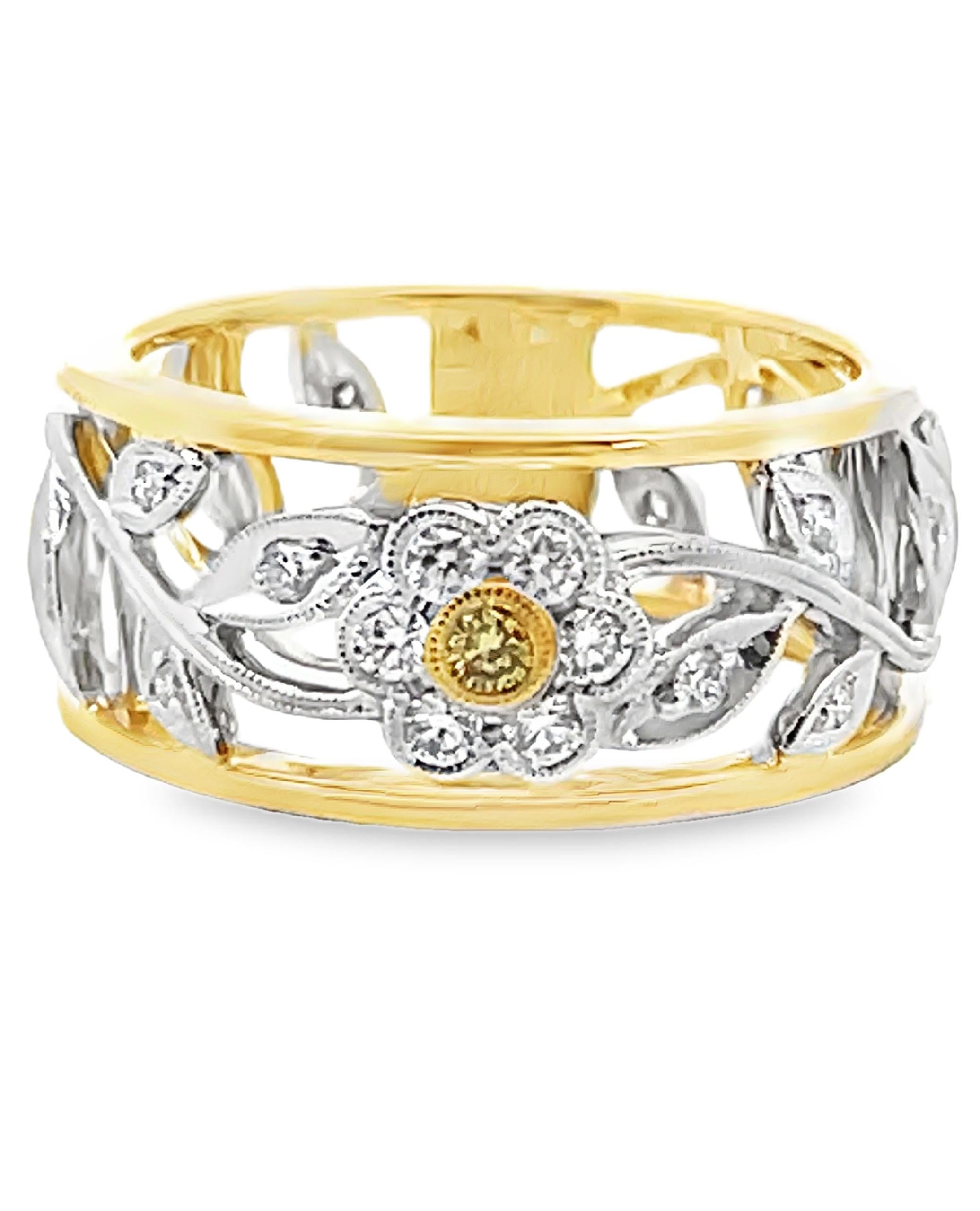 Simon G. MR1000 Ring aus 18 K Gelb- und Weißgold mit 22 runden Diamanten von 0,29 Karat und einem gelben Diamanten von 0,03 Karat.
  
