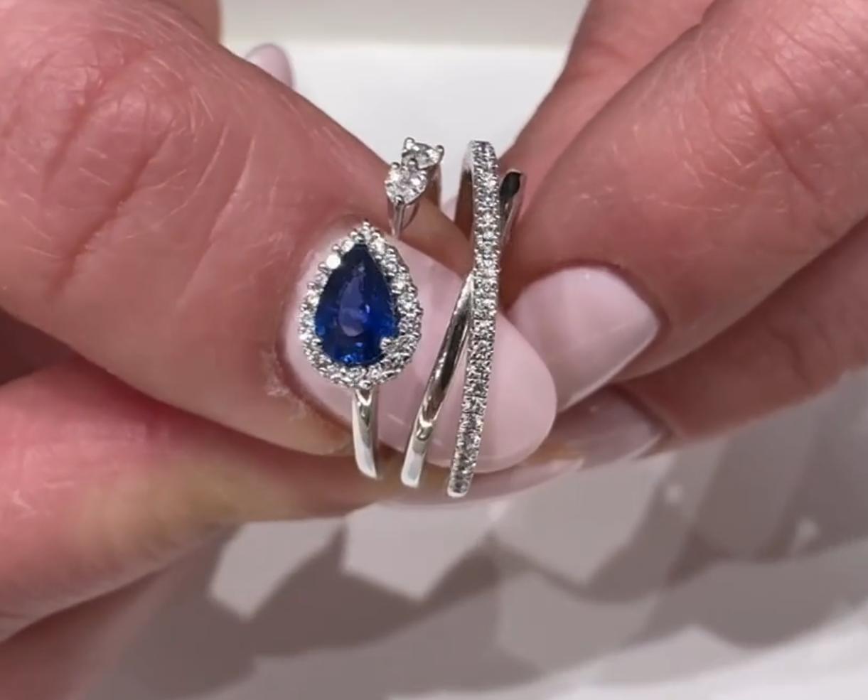 A. Simon G. Zaffiro a forma di pera con diamante aureolato in oro bianco 18 carati in vendita 3