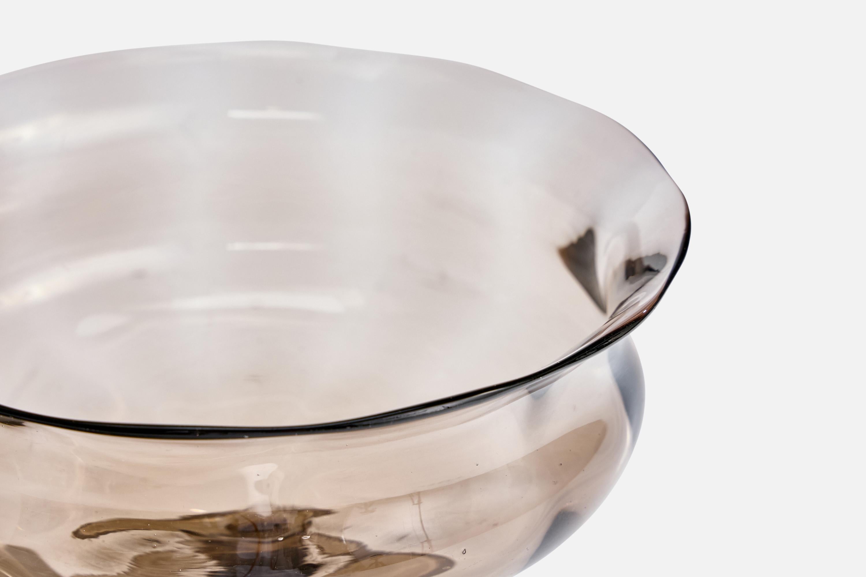 Simon Gate, Bowl, Glass, Sweden, 1930s In Good Condition For Sale In High Point, NC