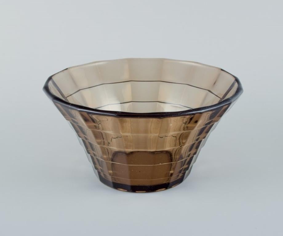 Swedish Simon Gate for Orrefors/Sandvik. Set of four Art Deco bowls in glass. For Sale