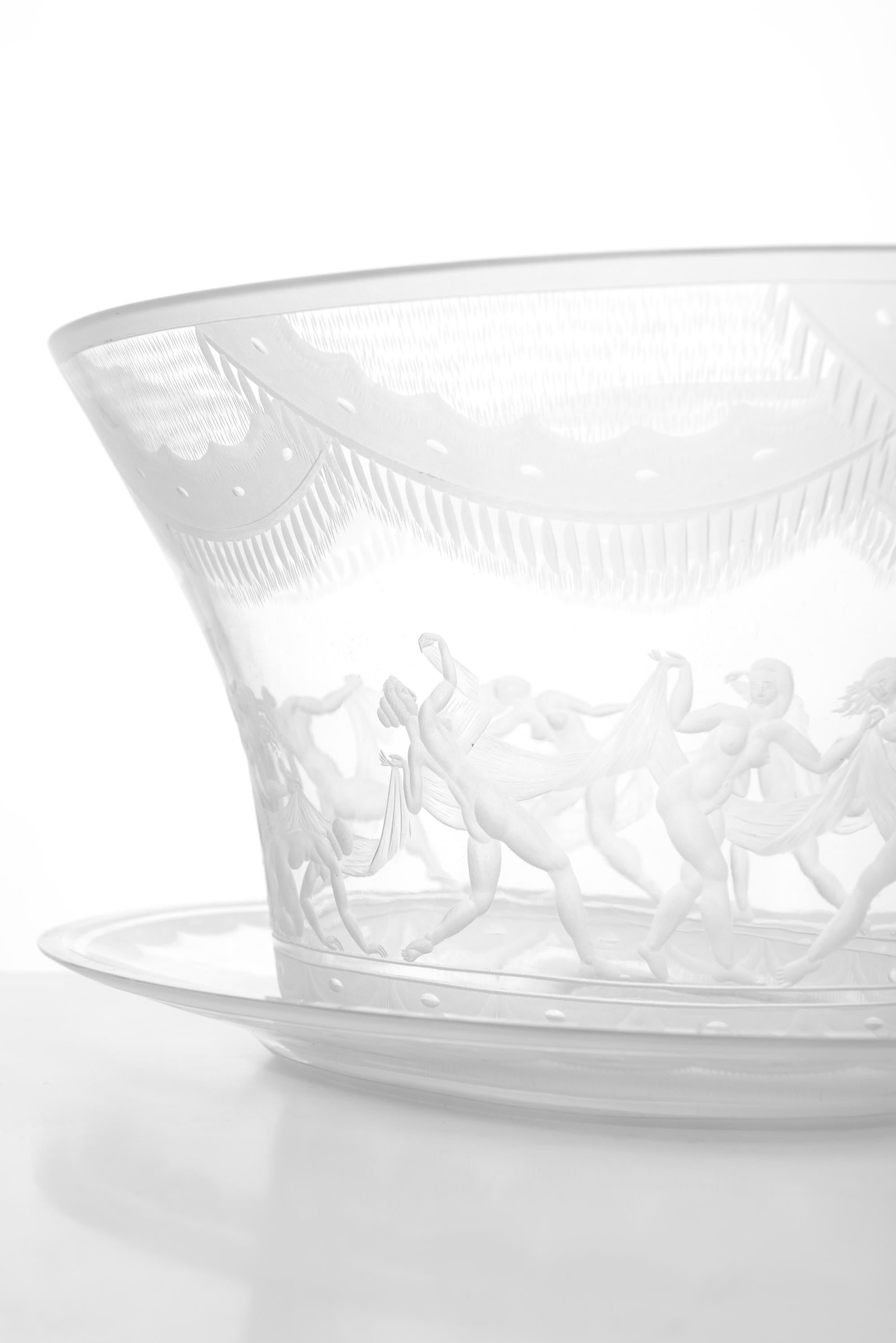Simon Gate Glass Vase Model Slöjdansen Produced by Orrefors in Sweden For Sale 1