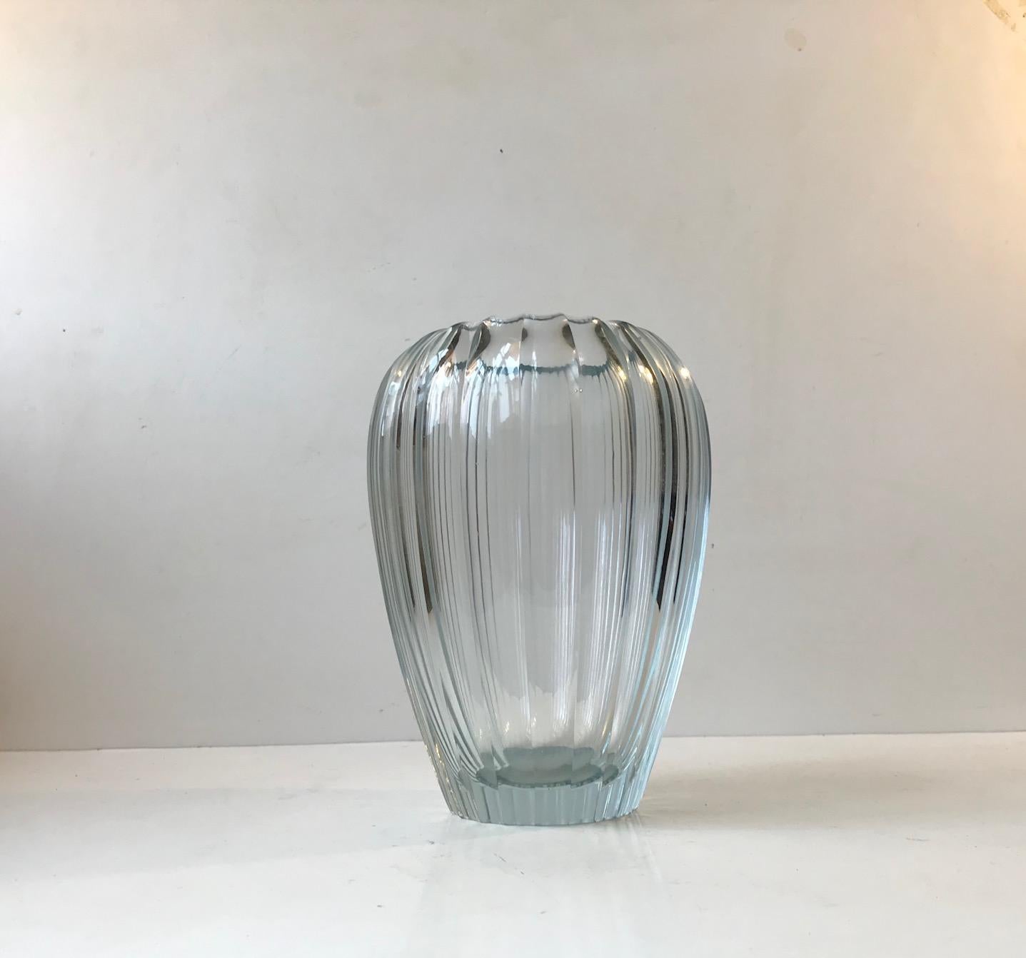 Vaso di cristallo Simon Gate Triton per Orrefors, 1916-1920 in vendita 2