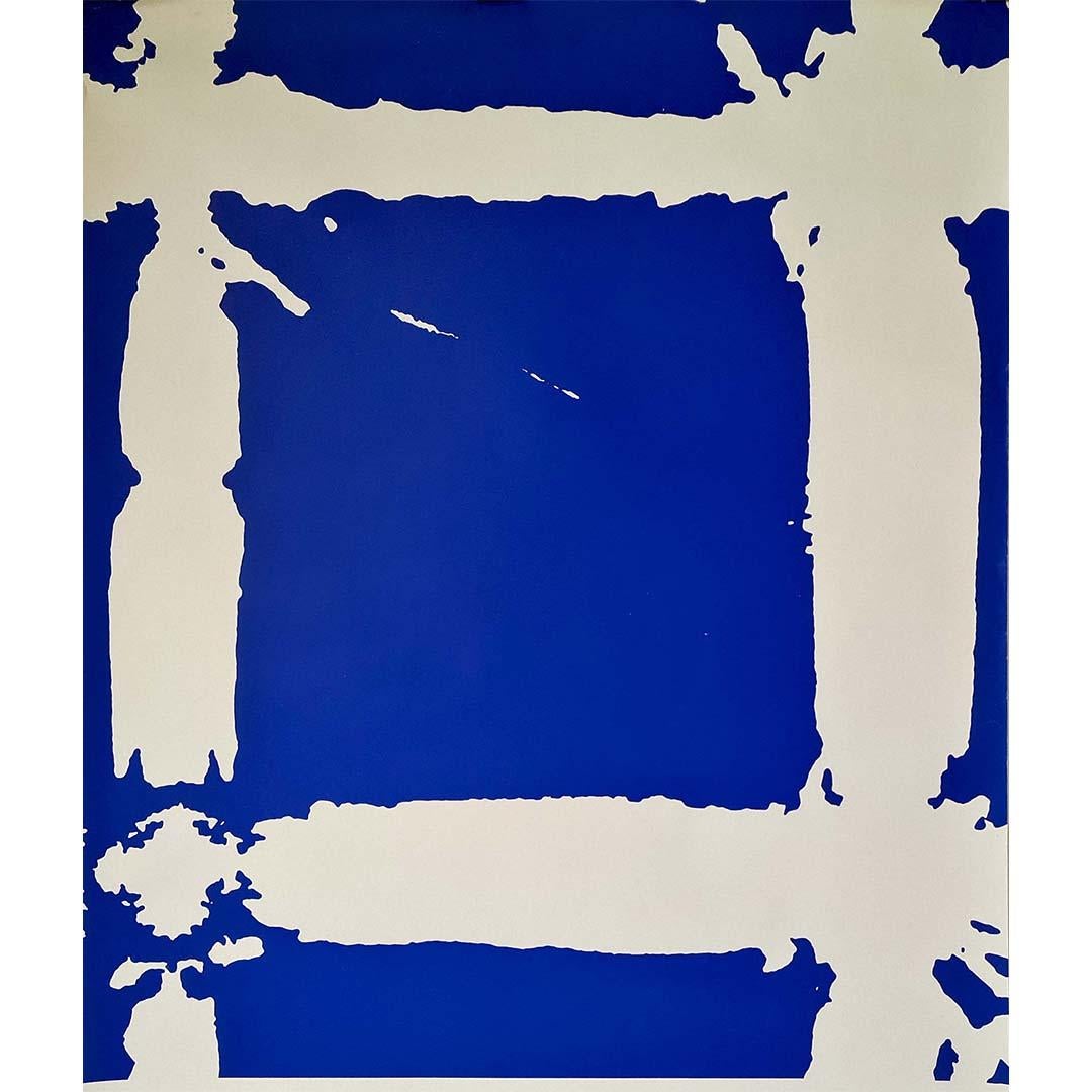 This poster features Simon Hantaï's solo exhibition at the Flaine Art Center.
Simon Hantaï is a French-Hungarian painter and conceptual artist. During the 1960s, he developed a method of folding canvases which he then covered with paint. Once