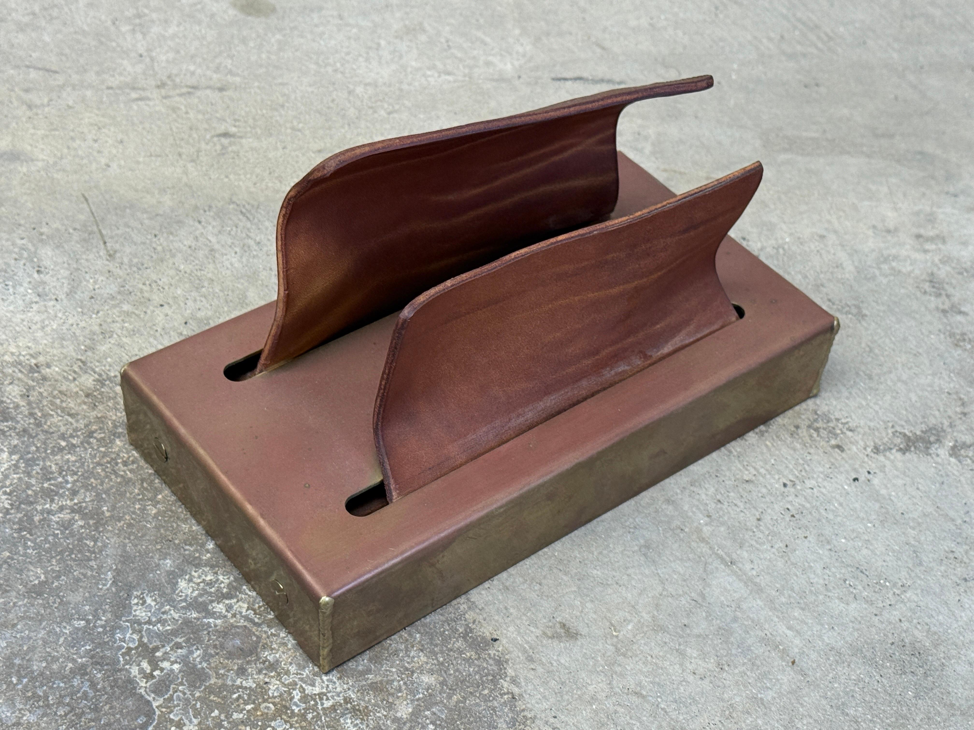 Simon Hasan Leather and Brass Desk Set in vendita 9