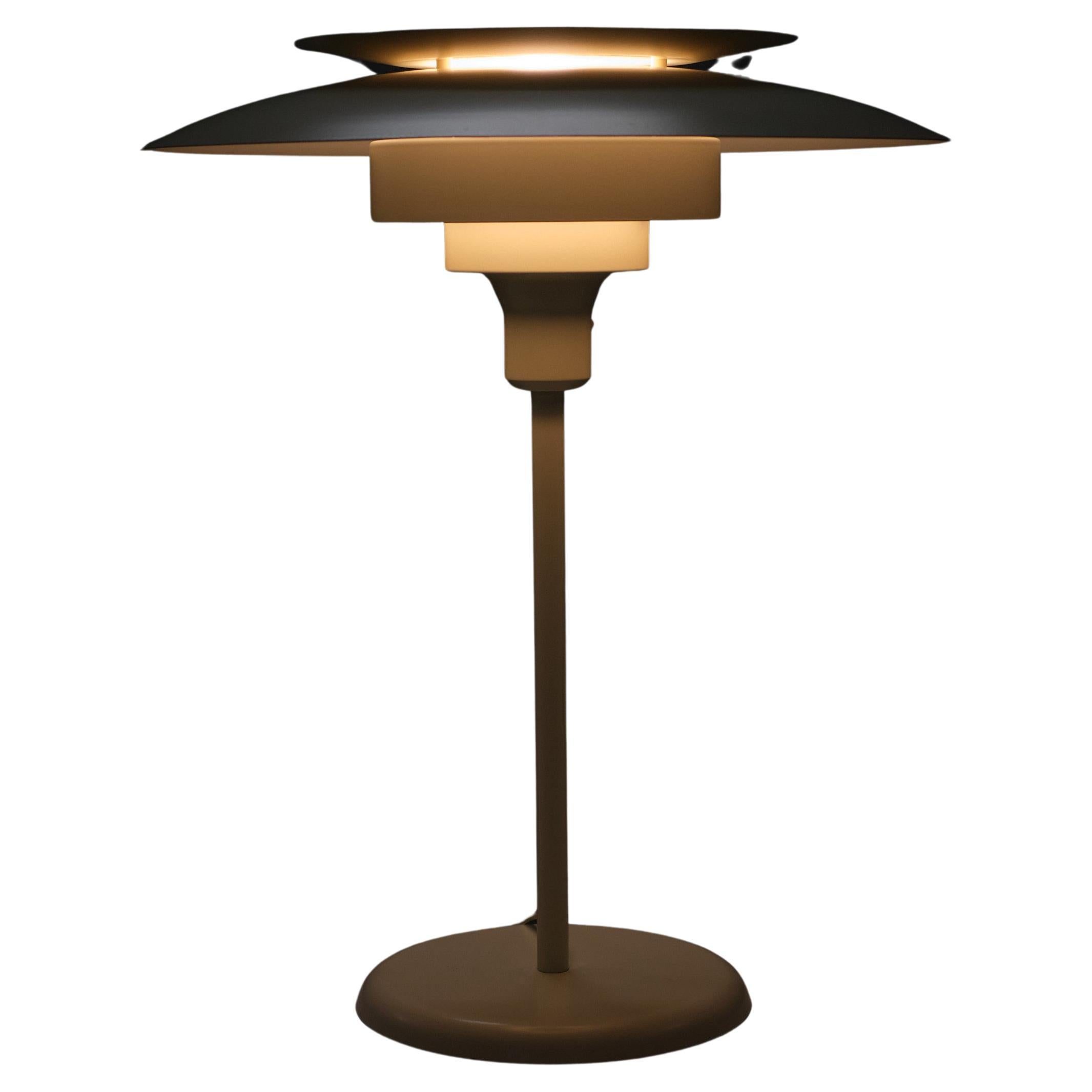 Lampe de table Simon Henningsen  Belyskaer Belysning  Années 1960 Danemark  en vente