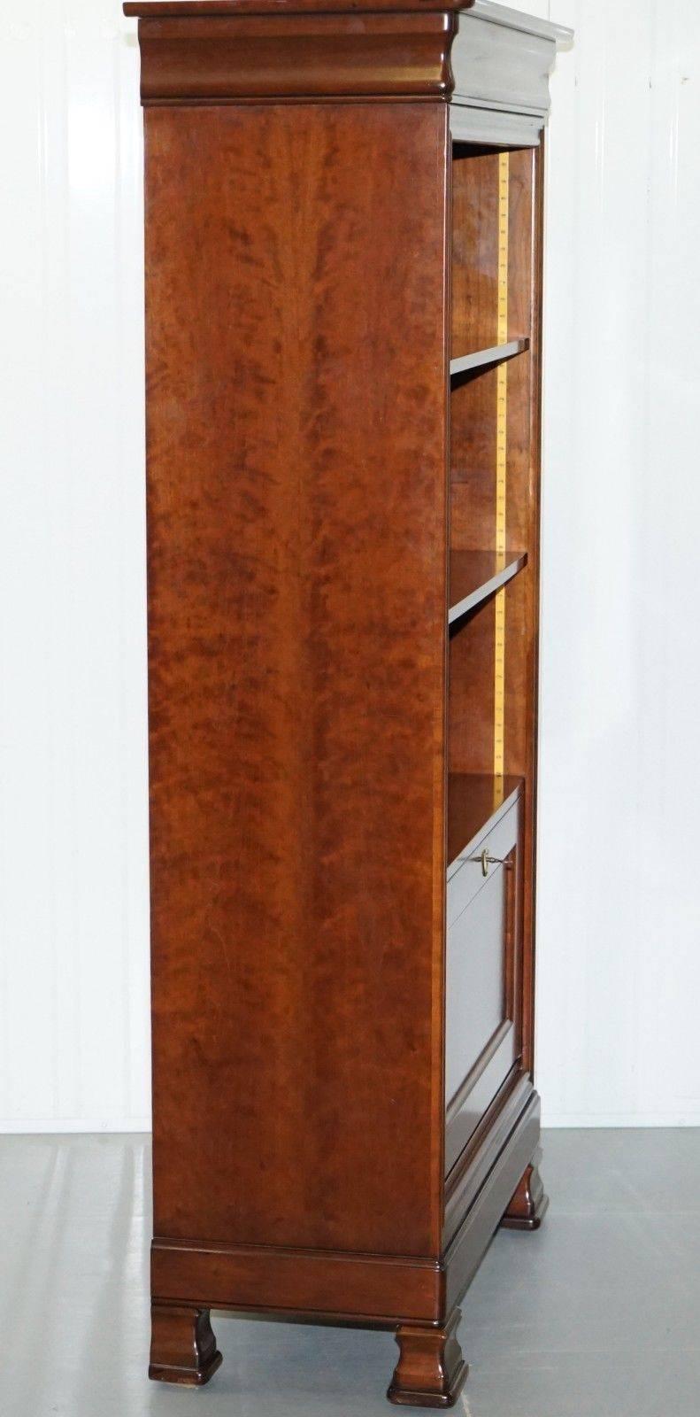 Simon Horn of Chelsea Bibliothèque en bois de cerisier Cabinet de boissons Etagère Secrétaire 2