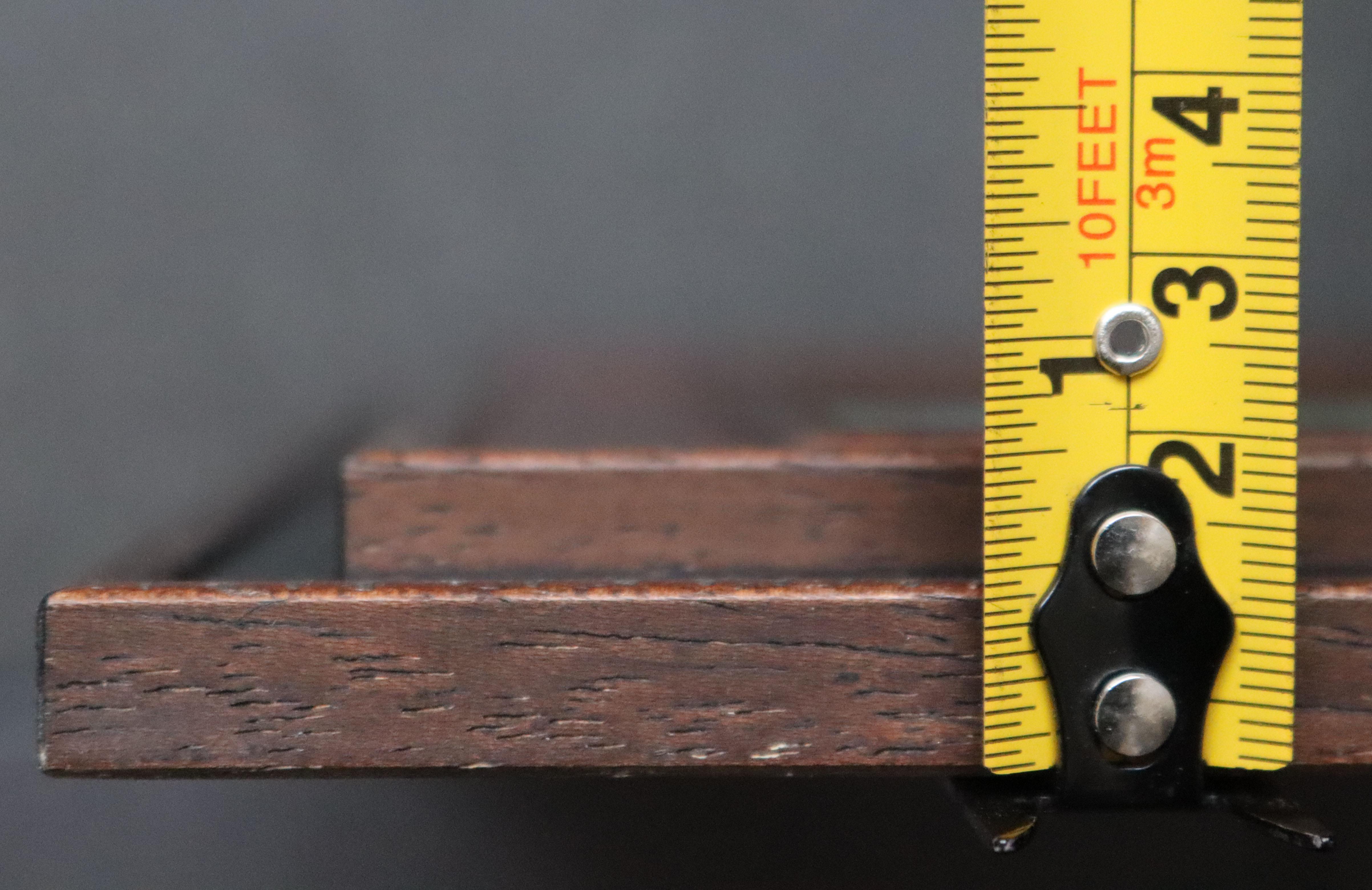 Una vela bianca e solitaria brilla. Bali. Creta. Grecia in vendita 7