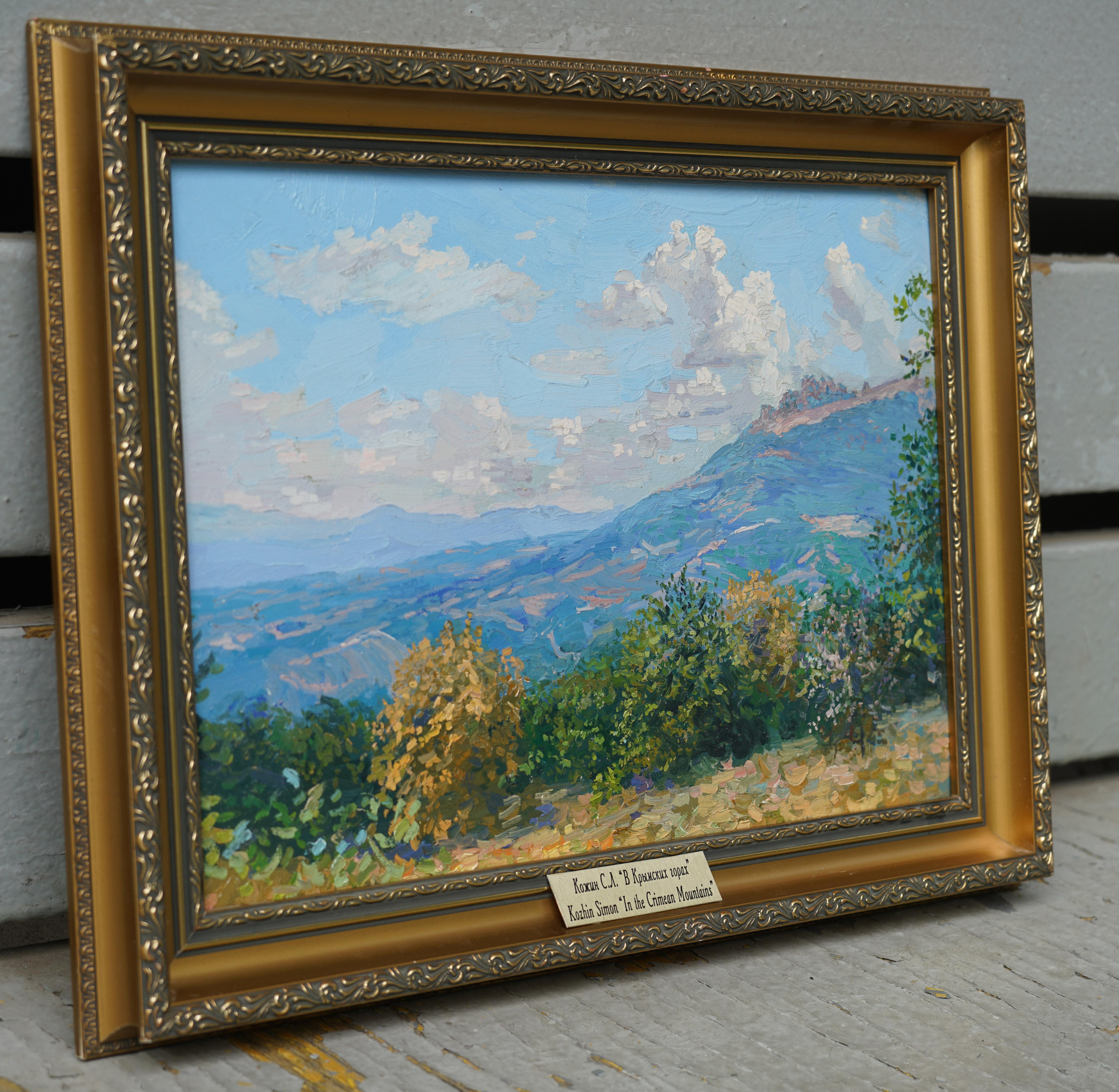 En las montañas de Crimea - Landscape Painting Gris de Simon Kozhin