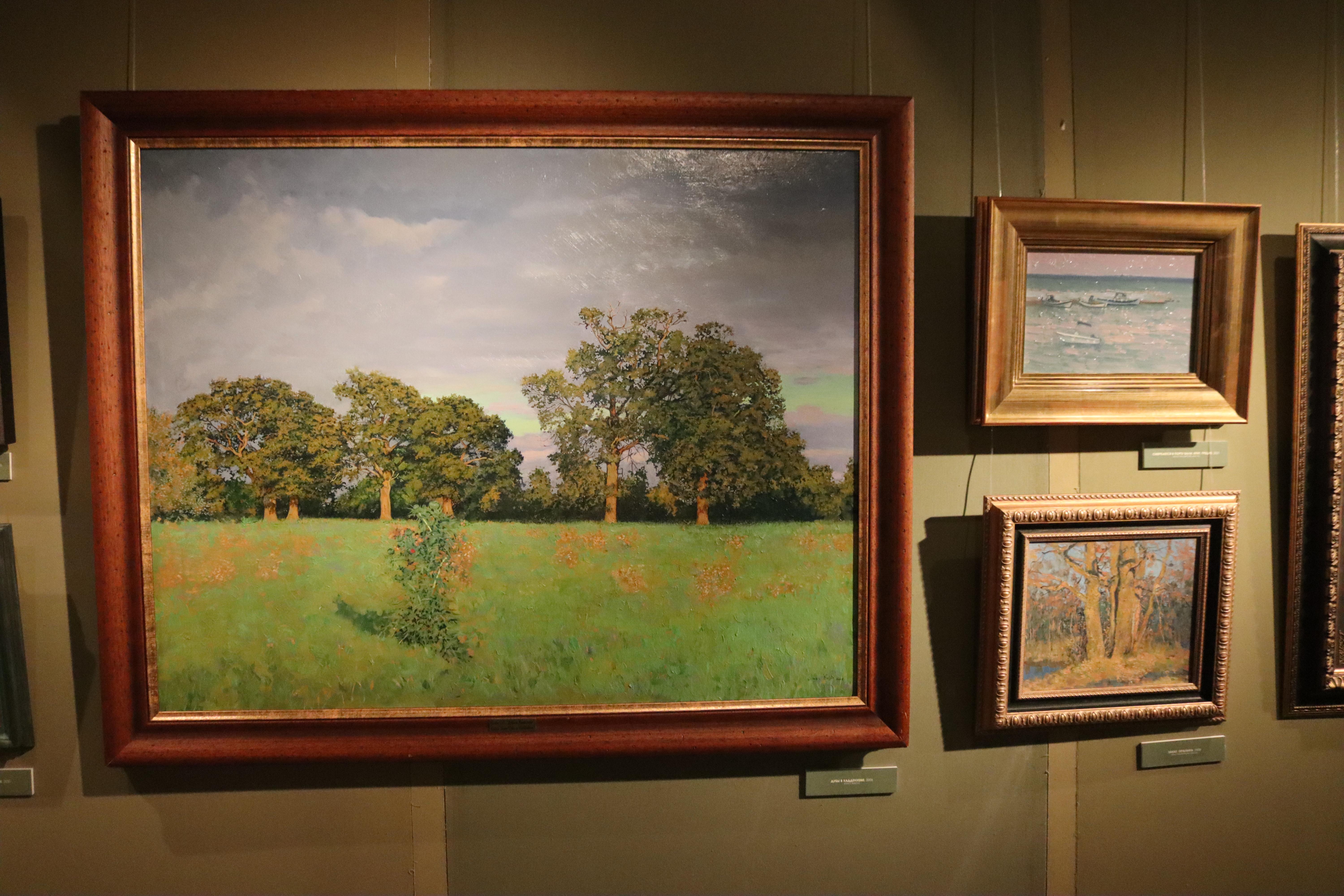 La nuit tombe sur le port de Bali en vente 12